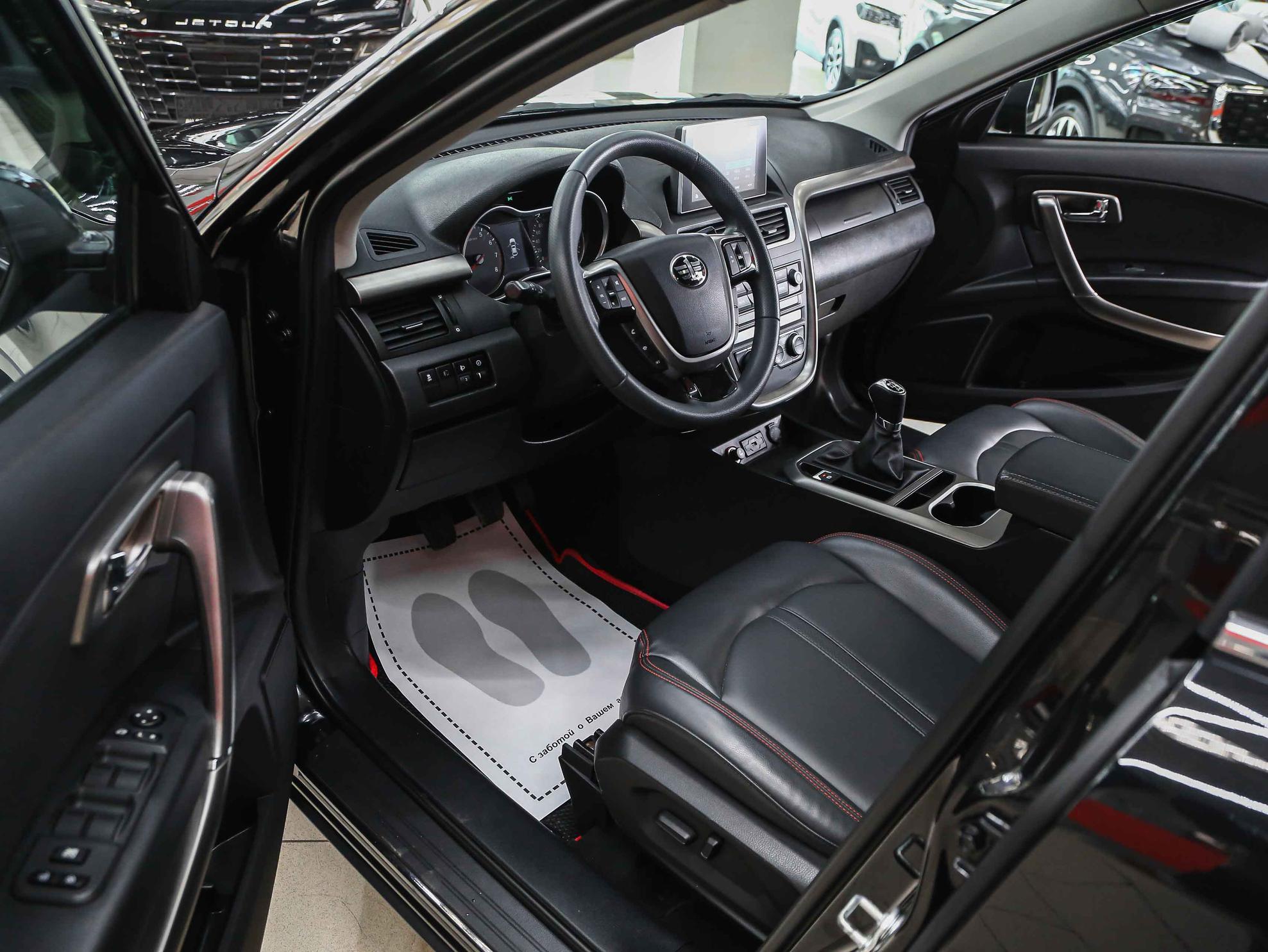 FAW Besturn X80 2018, черный, ДЦ Орехово