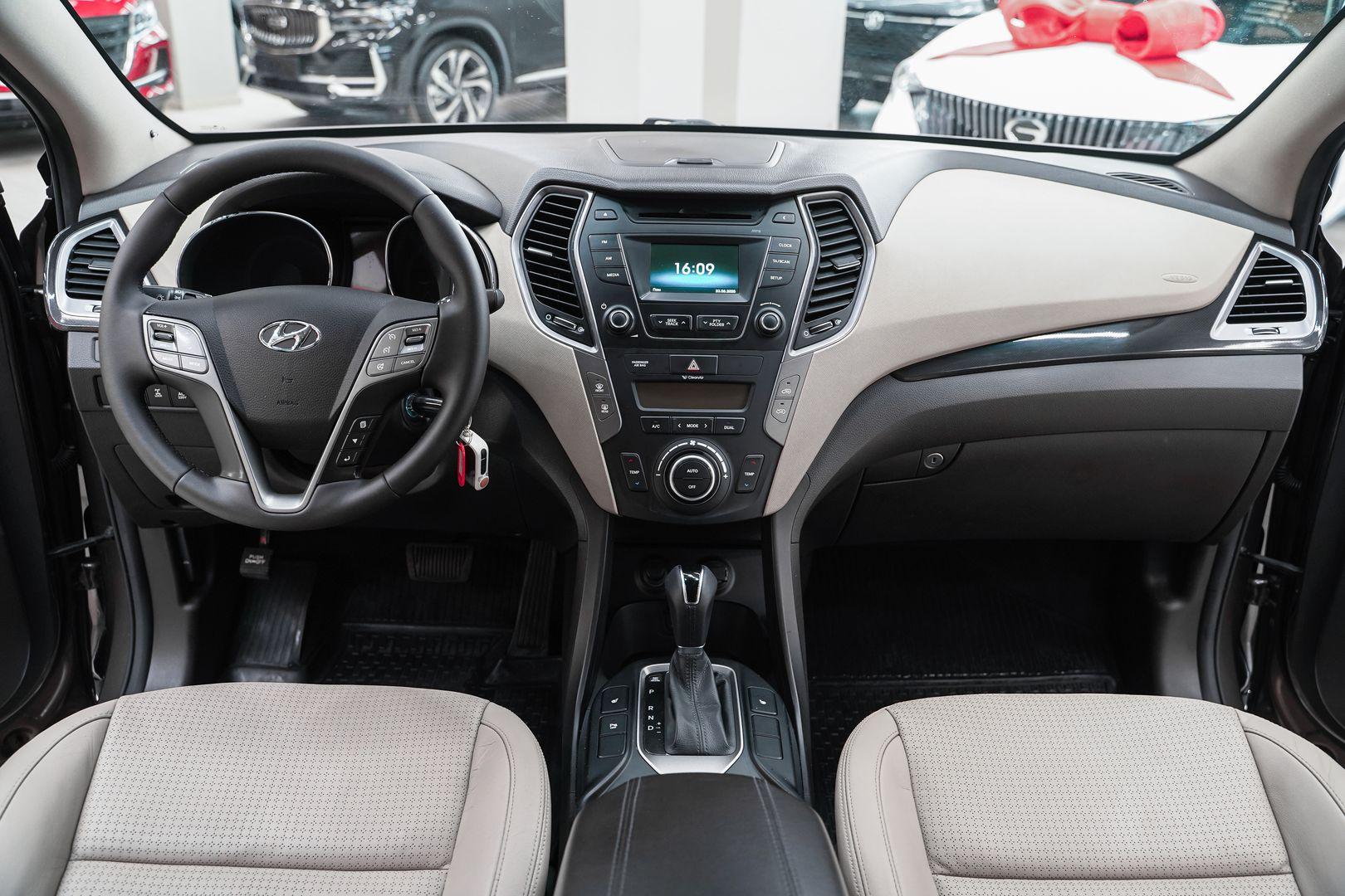 Hyundai Santa Fe 2012, коричневый, ДЦ Орехово