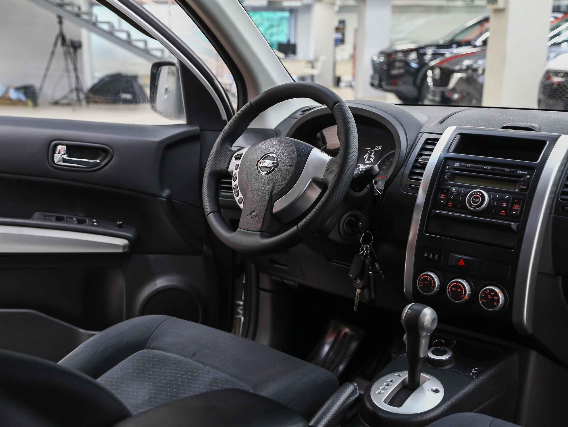 Nissan X-Trail 2011, серебряный, ДЦ Орехово