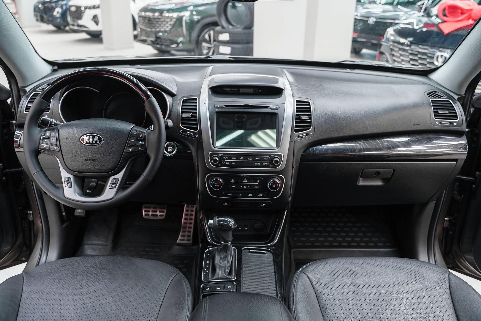 Kia Sorento 2013, бежевый, ДЦ Орехово