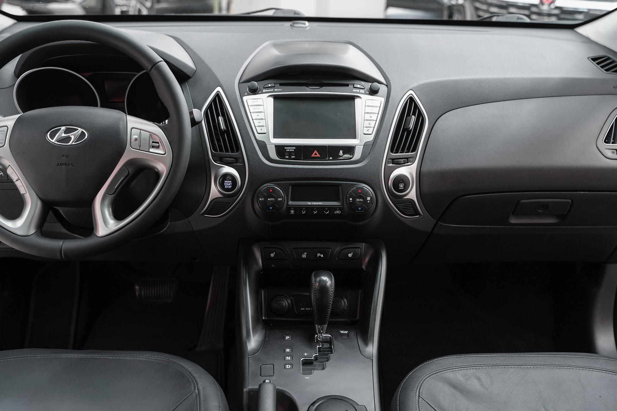 Hyundai ix35 2012, белый, ДЦ Орехово