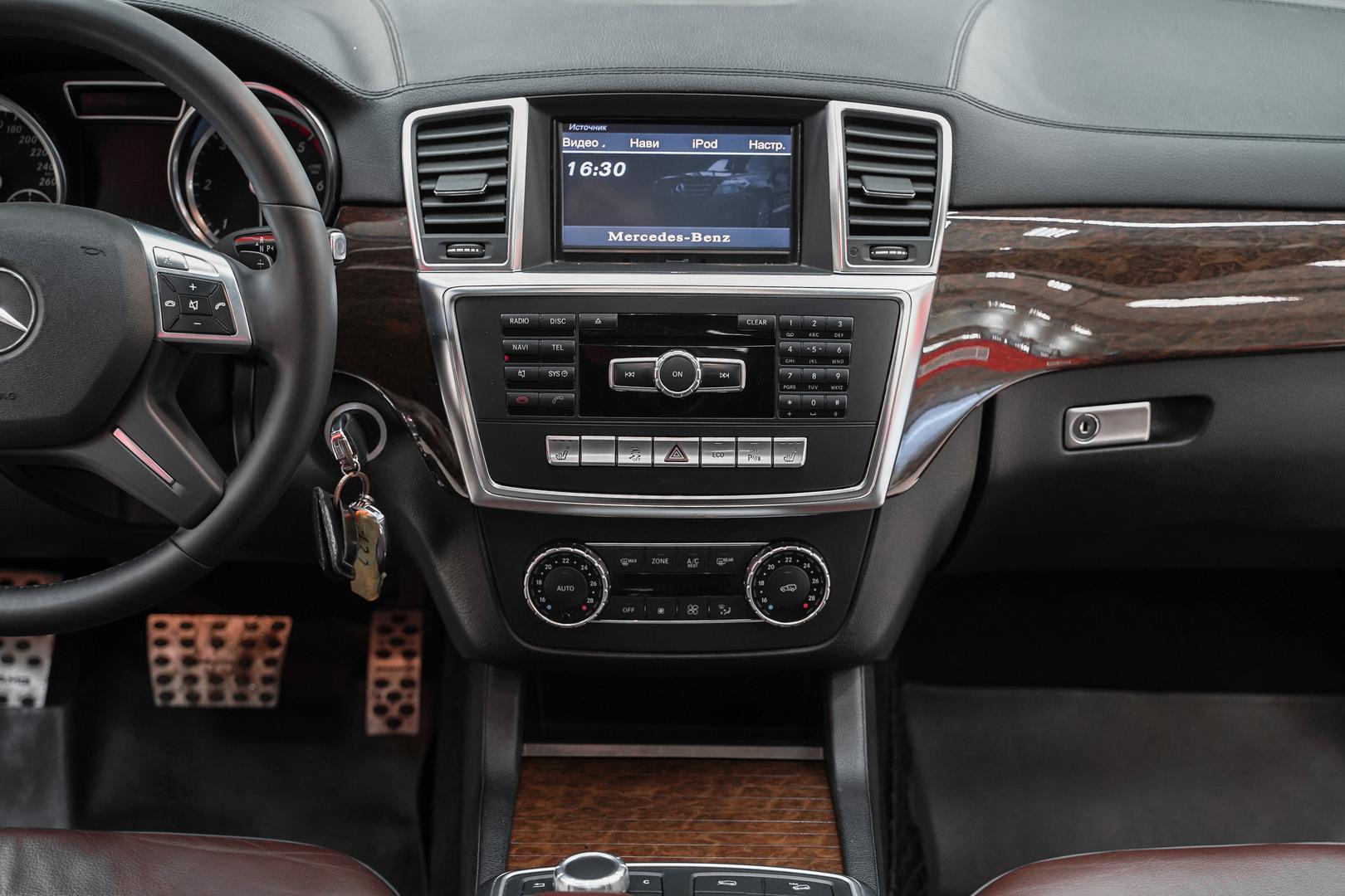 Mercedes-Benz GL-Класс 2013, черный, ДЦ Орехово