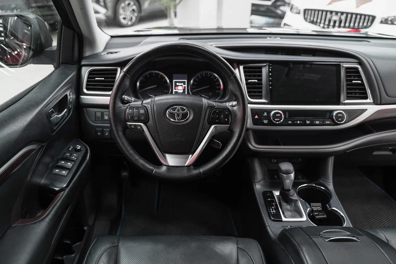 Toyota Highlander 2014, черный, ДЦ Орехово