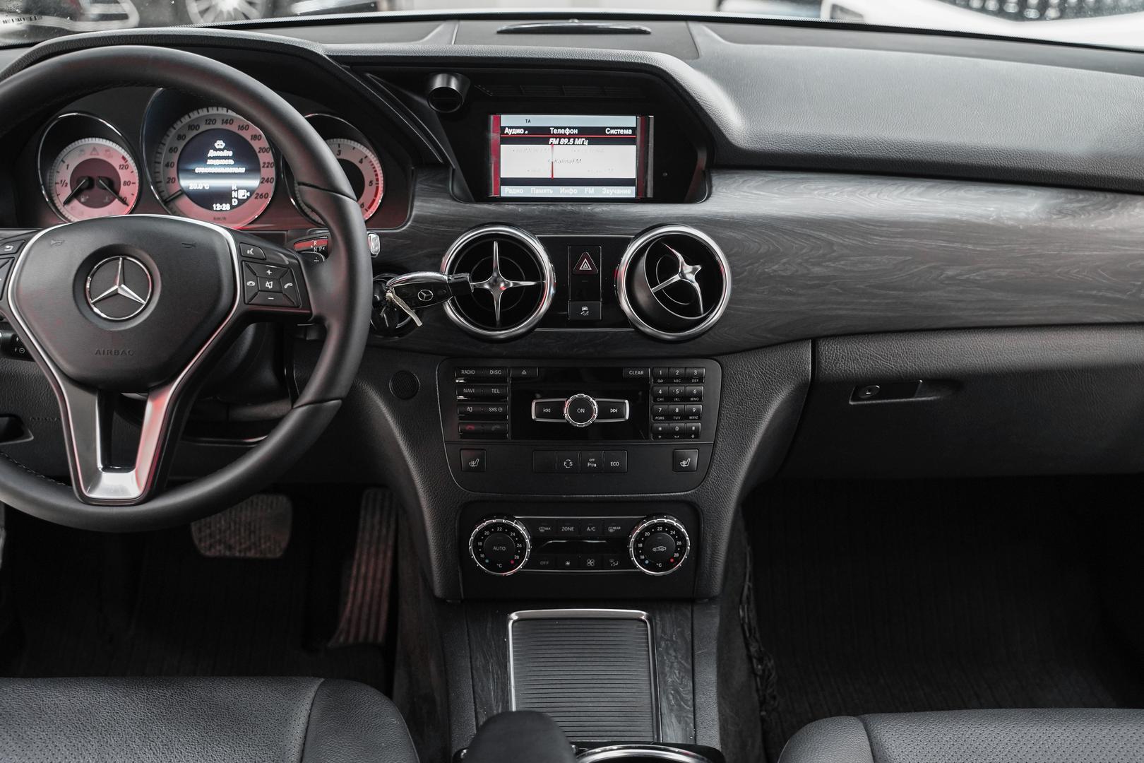 Mercedes-Benz GLK-Класс 2012, серый, ДЦ Орехово