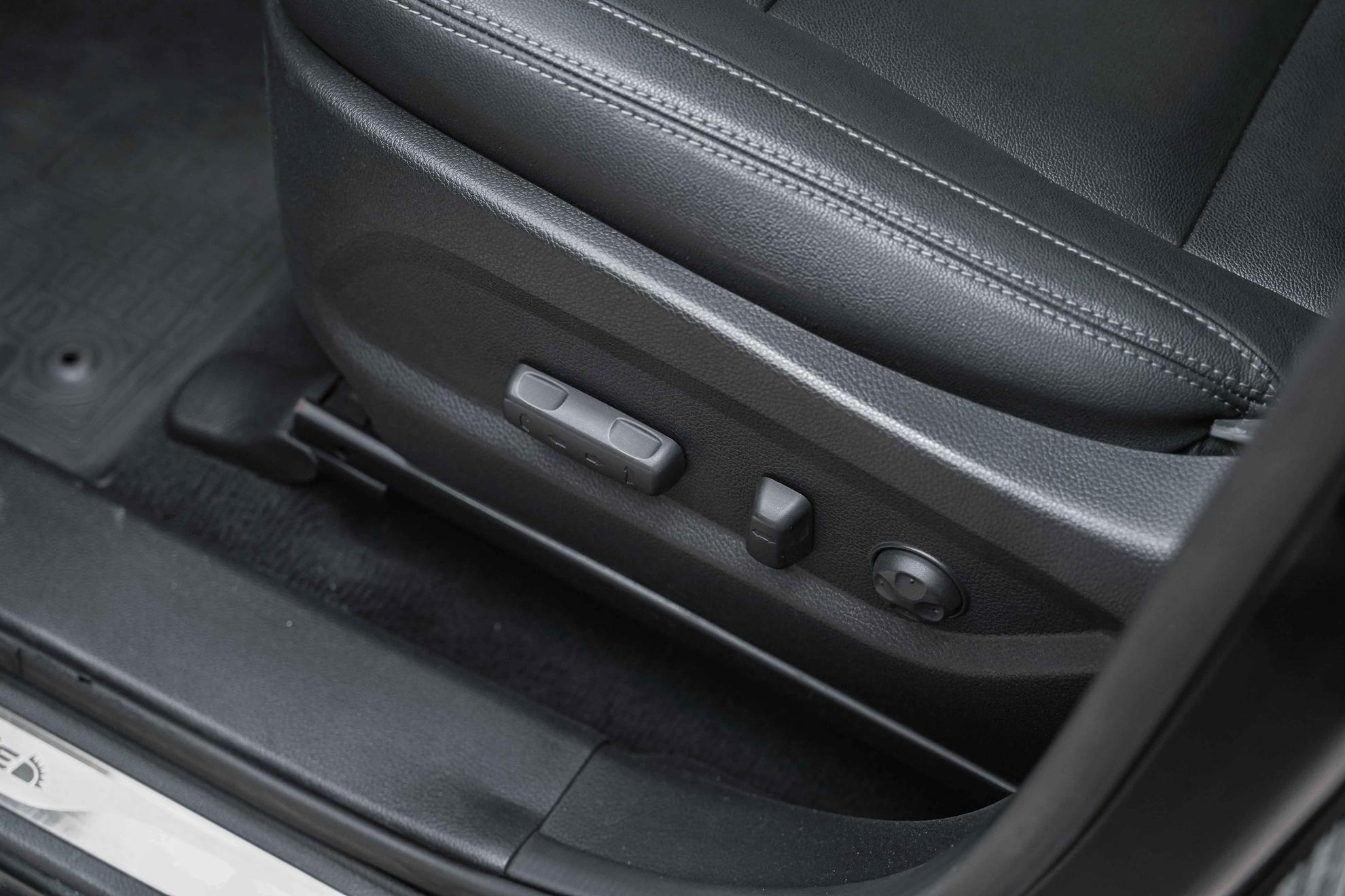 Hyundai Santa Fe 2013, черный, ДЦ Орехово