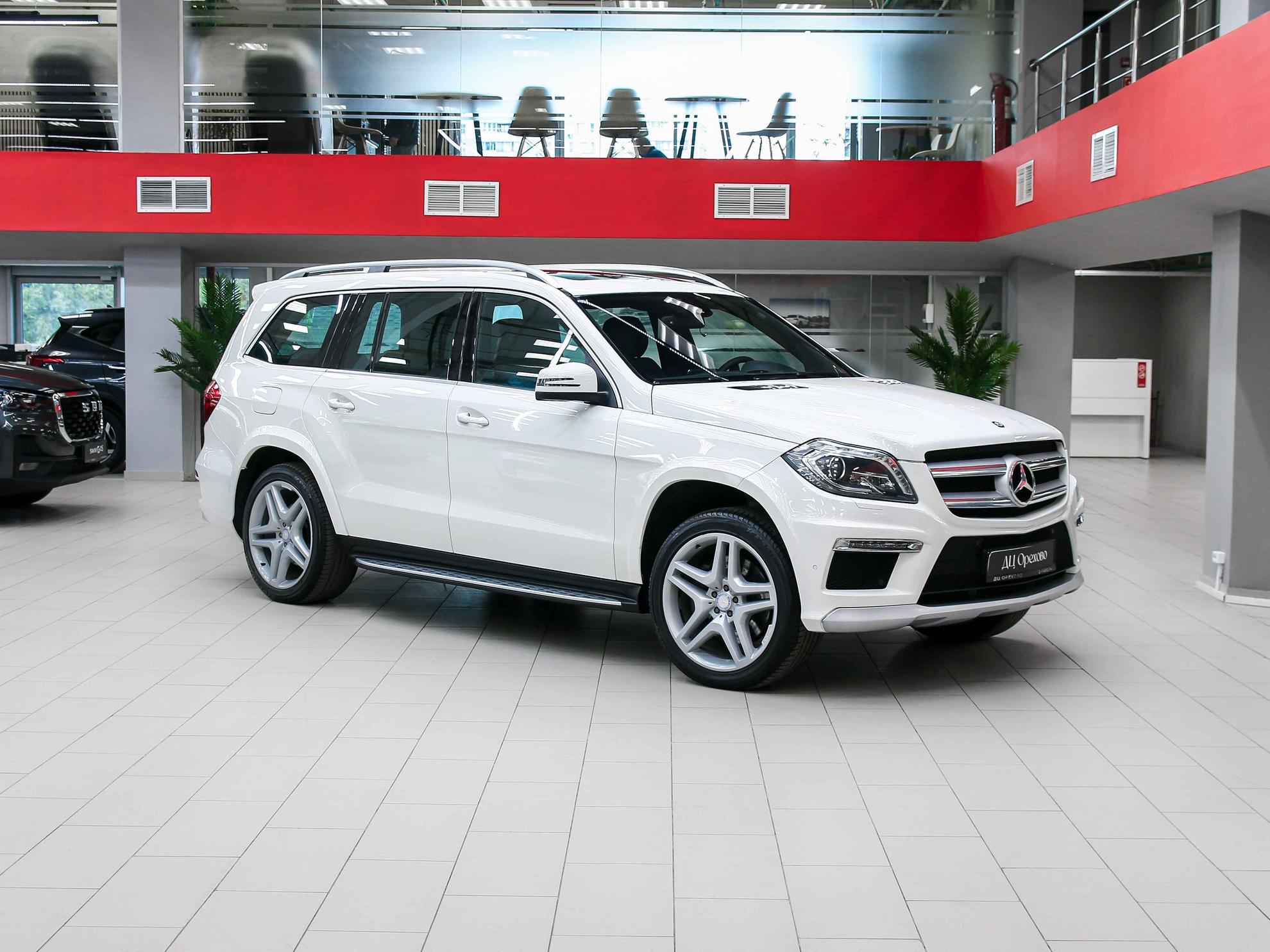 Mercedes-Benz GL-Класс 2013, белый, ДЦ Орехово