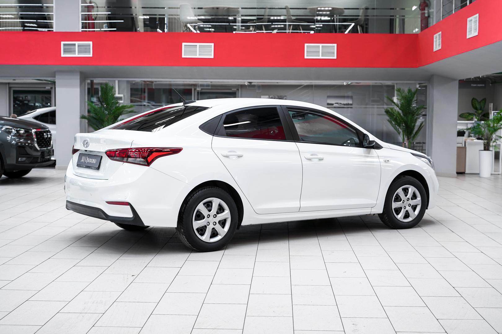 Hyundai Solaris 2017, белый, ДЦ Орехово