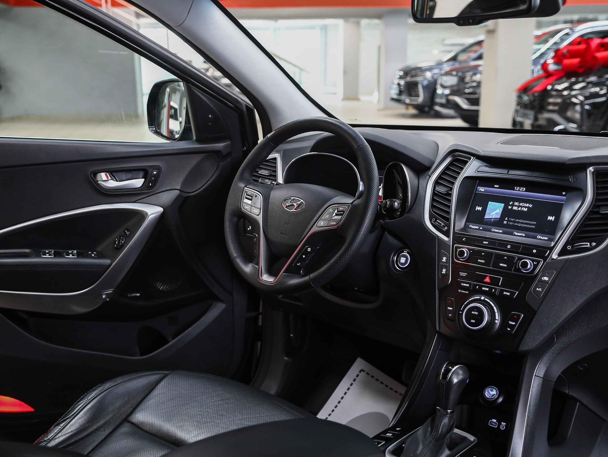 Hyundai Santa Fe 2017, коричневый, ДЦ Орехово