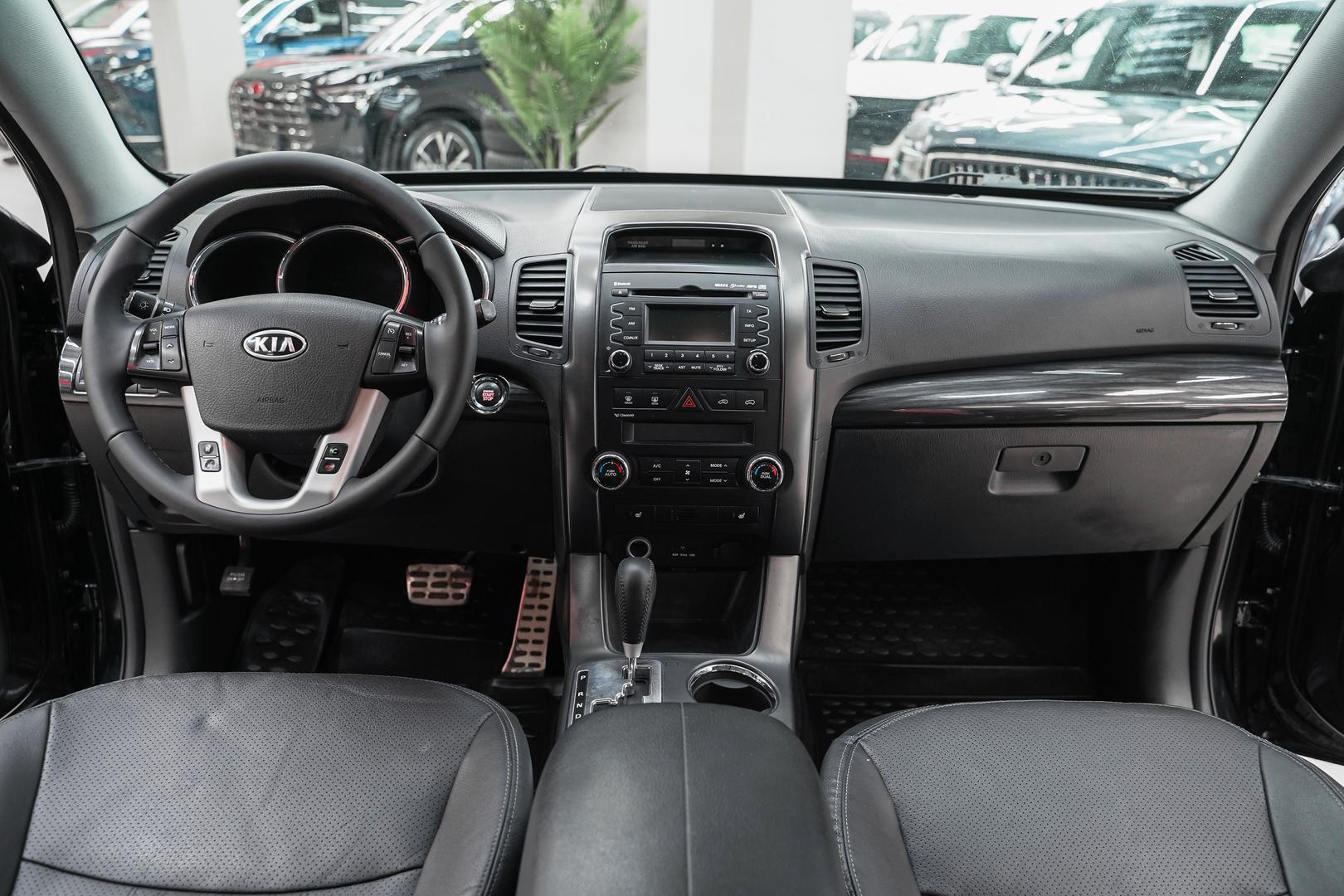 Kia Sorento 2012, черный, ДЦ Орехово