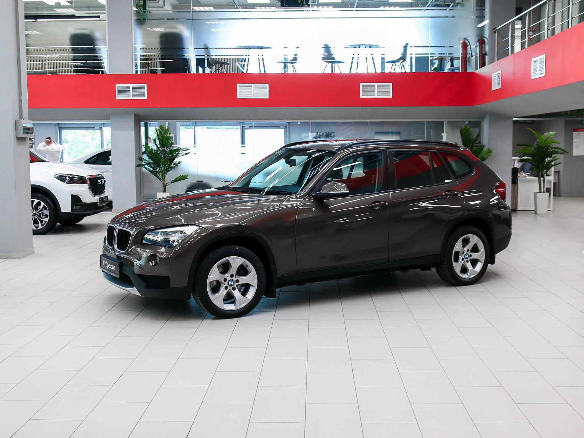 BMW X1 2013, коричневый, ДЦ Орехово