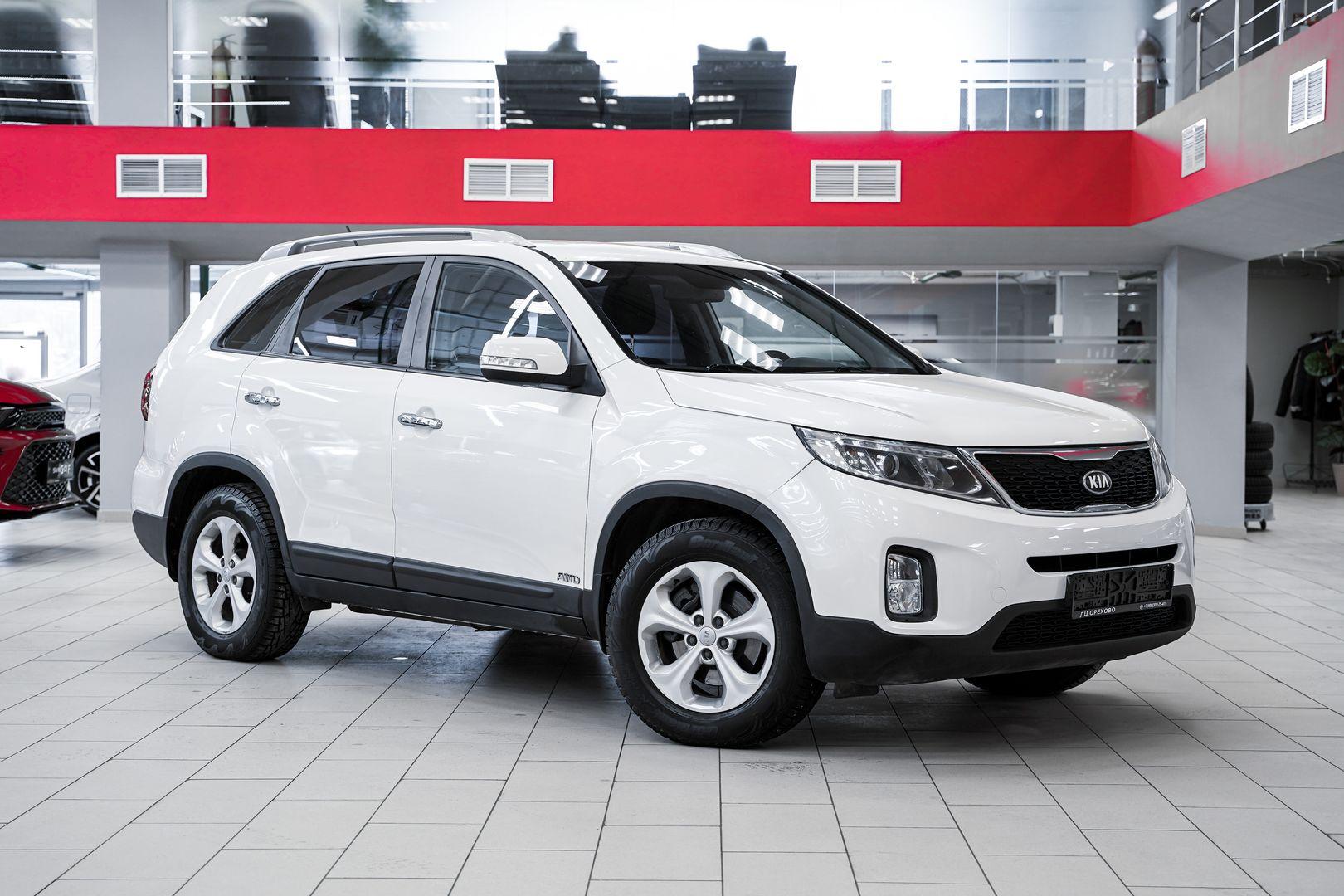 Kia Sorento 2013, белый, ДЦ Орехово