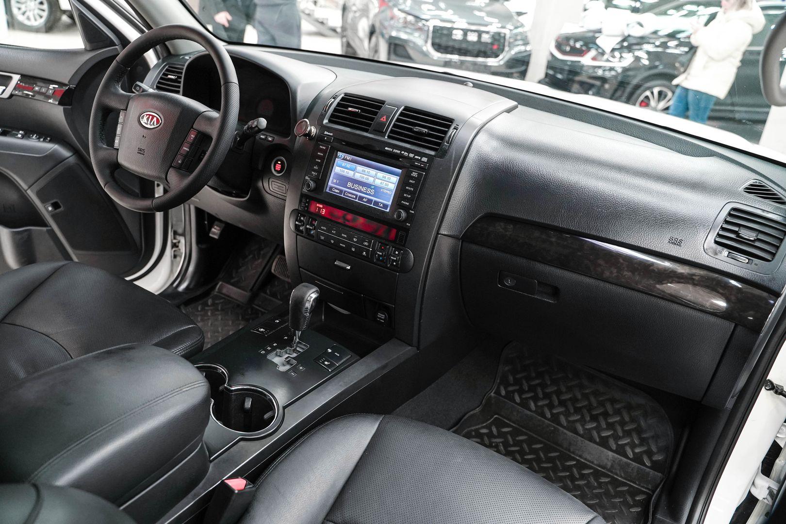 Kia Mohave 2011, белый, ДЦ Орехово