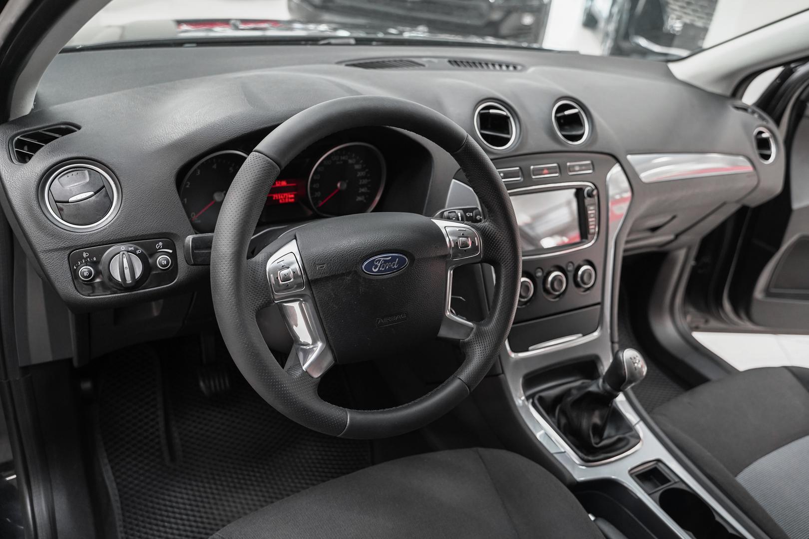 Ford Mondeo 2012, черный, ДЦ Орехово