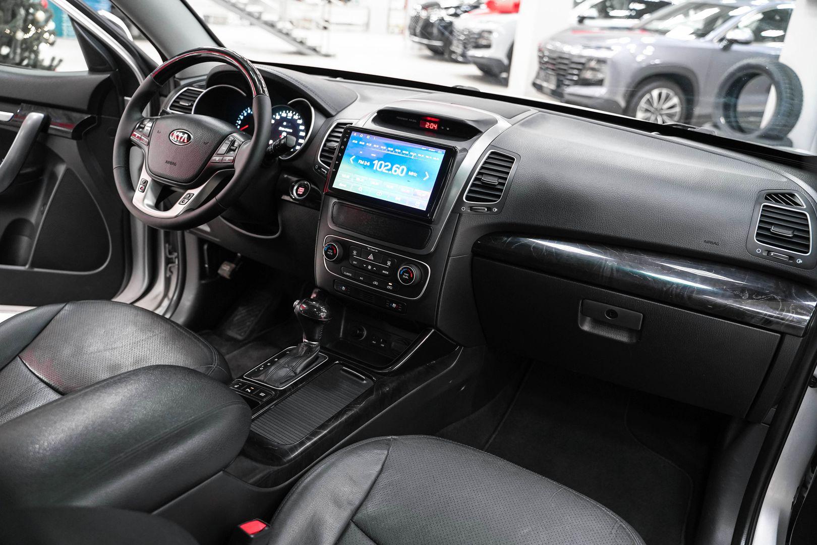Kia Sorento 2014, серебряный, ДЦ Орехово