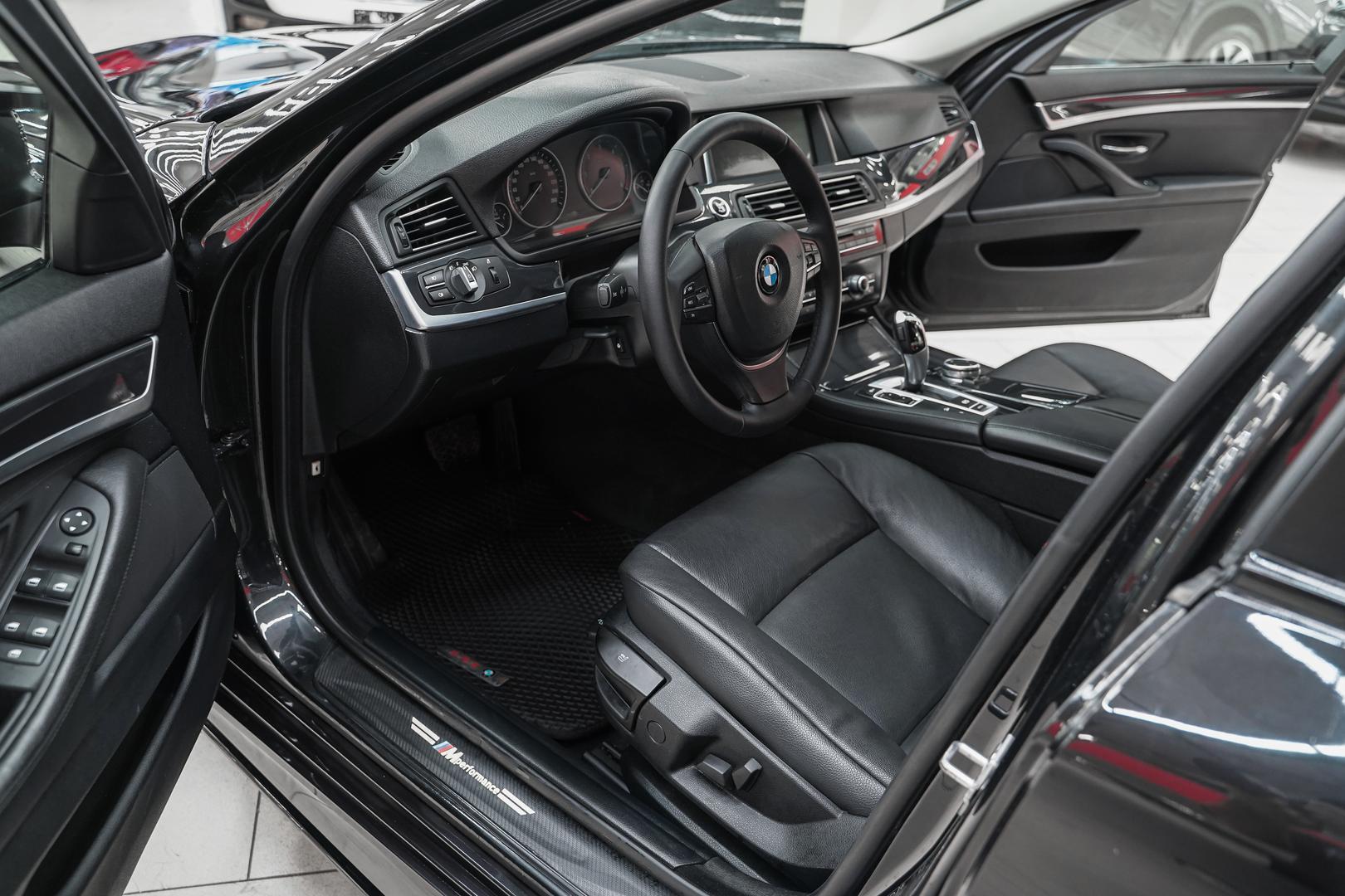 BMW 5 серии 2012, черный, ДЦ Орехово