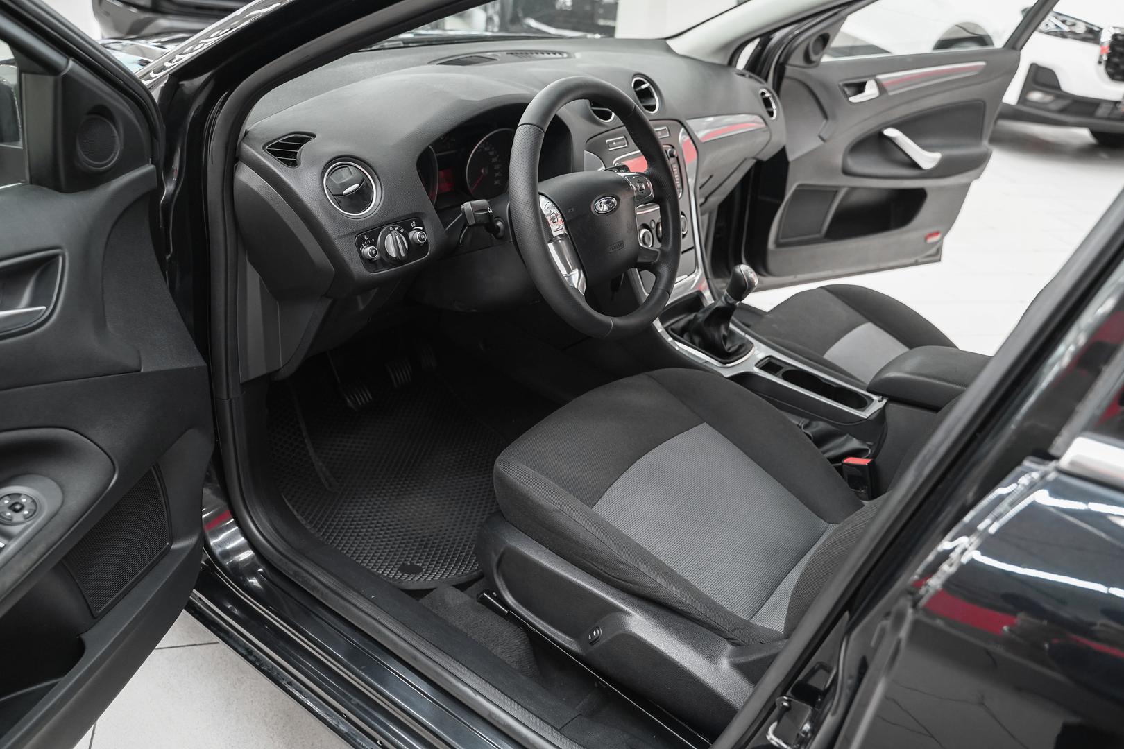 Ford Mondeo 2012, черный, ДЦ Орехово