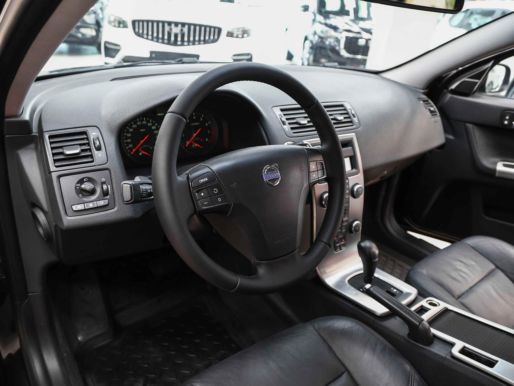 Volvo S40 2008, черный, ДЦ Орехово