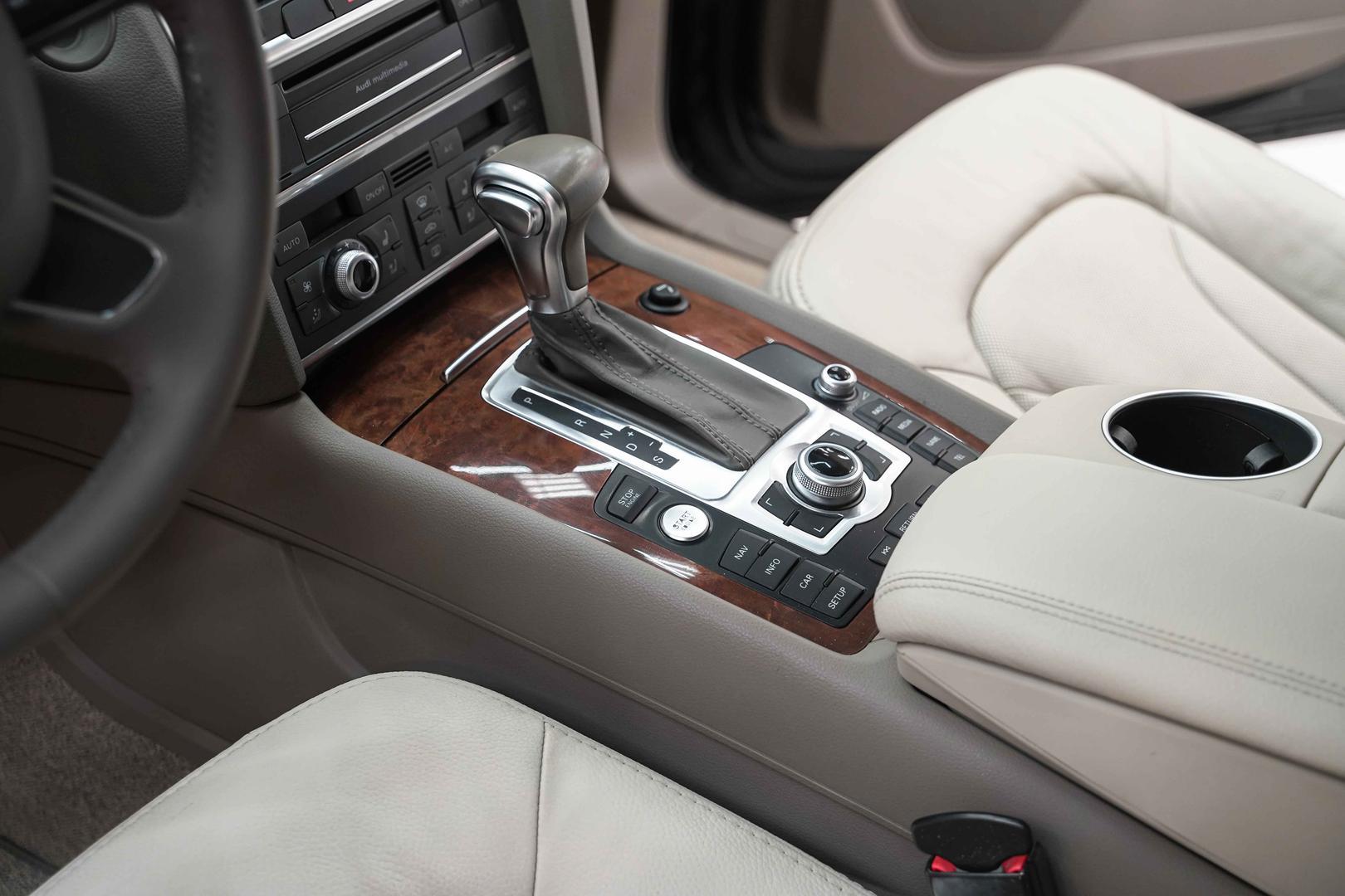 Audi Q7 2013, черный, ДЦ Орехово