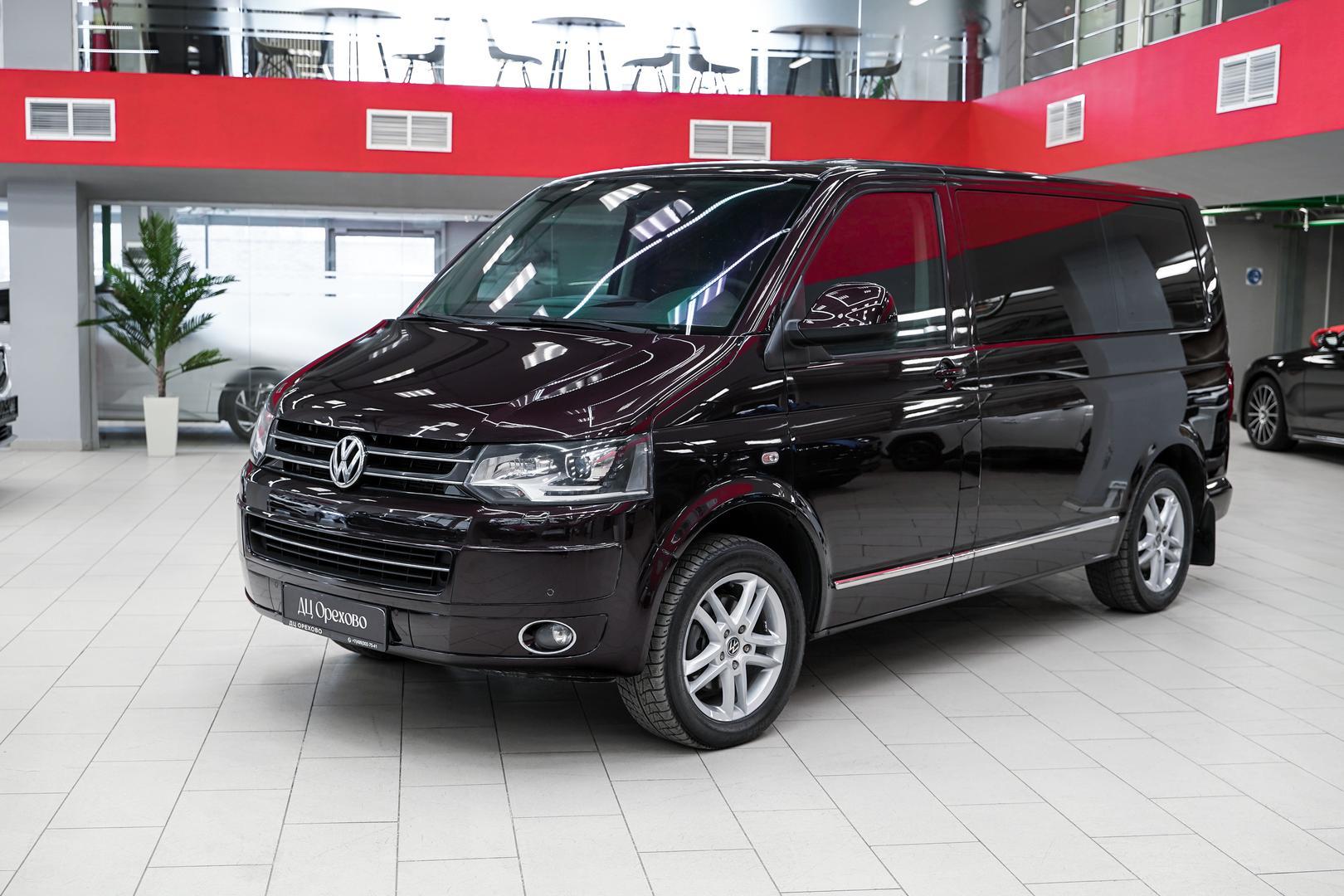 Volkswagen Multivan 2014, пурпурный, ДЦ Орехово