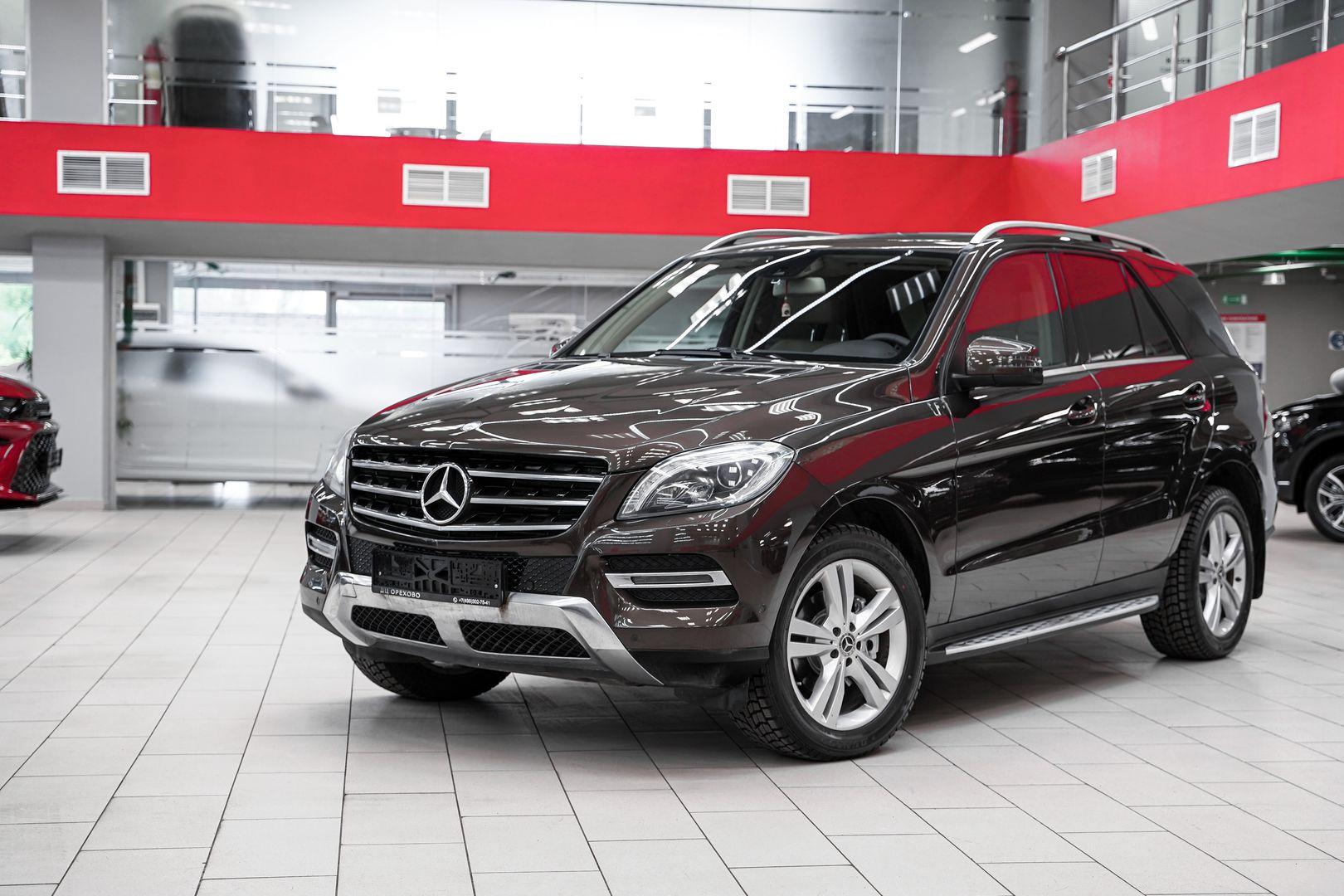 Mercedes-Benz M-Класс 2013, коричневый, ДЦ Орехово