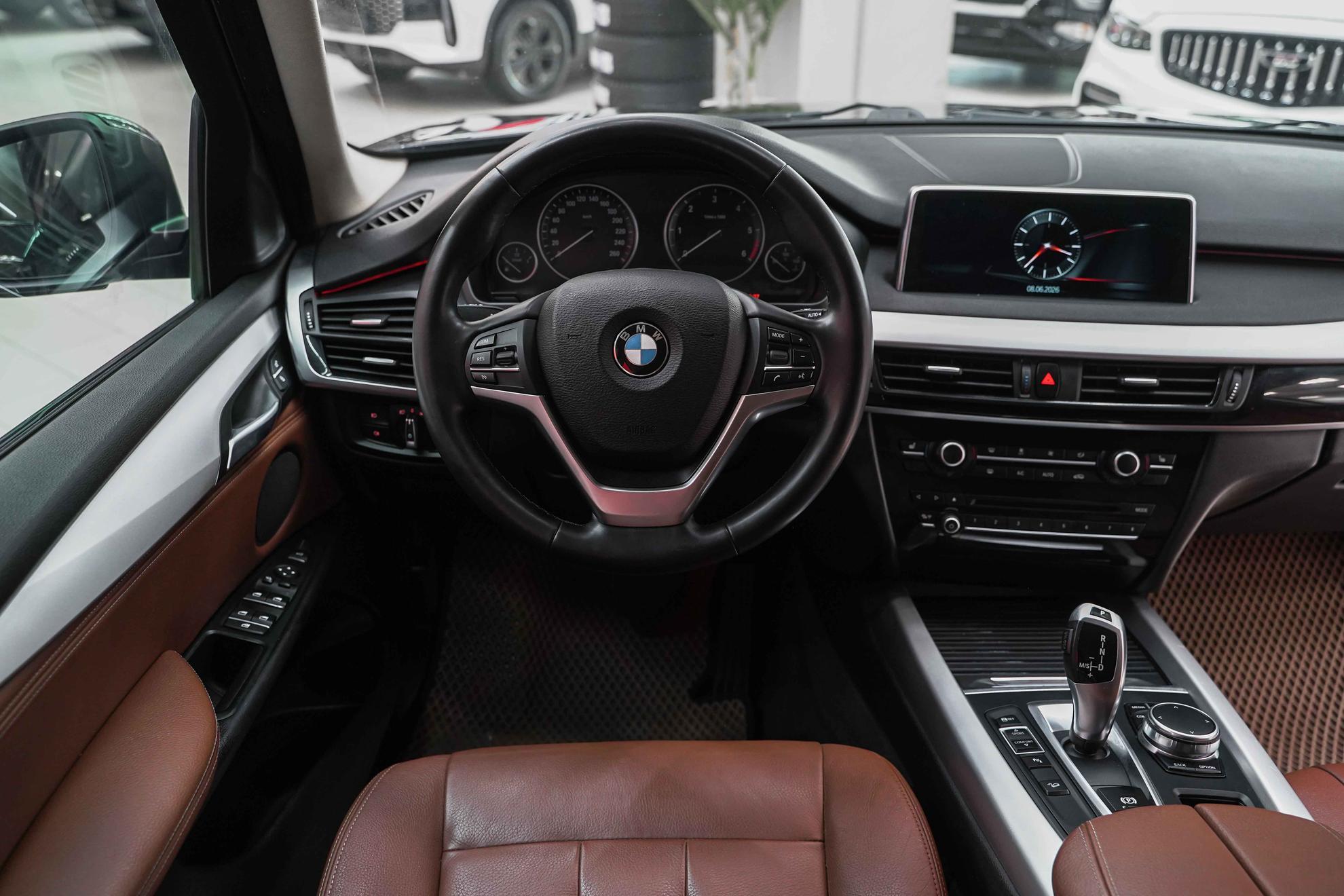 BMW X5 2017, черный, ДЦ Орехово