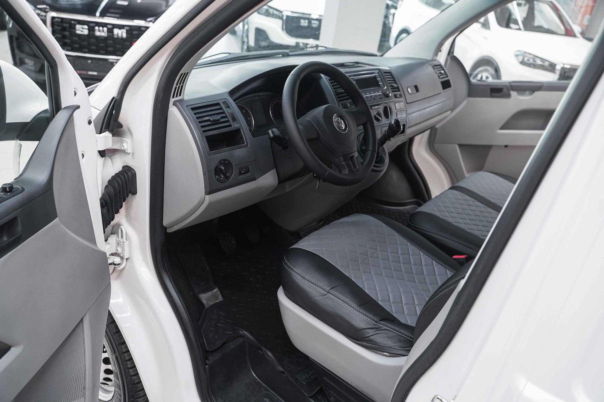 Volkswagen Transporter 2011, белый, ДЦ Орехово