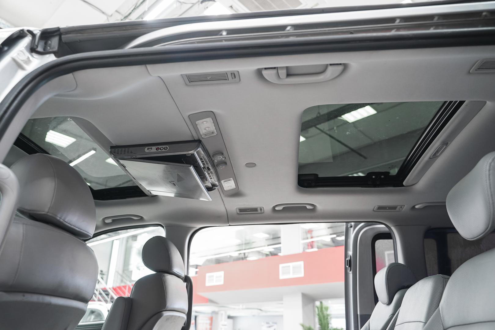 Hyundai Grand Starex 2012, серый, ДЦ Орехово