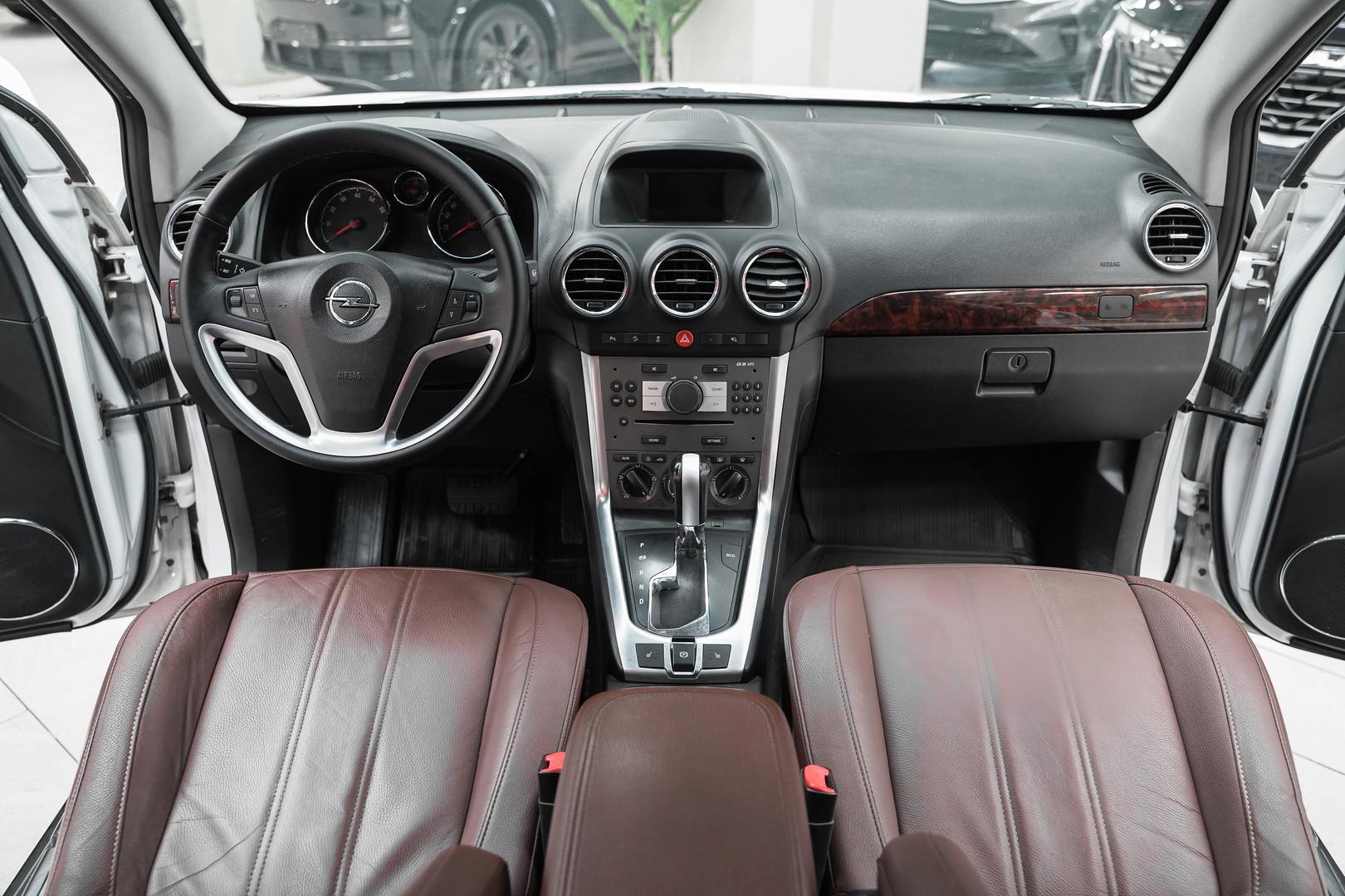 Opel Antara 2012, белый, ДЦ Орехово