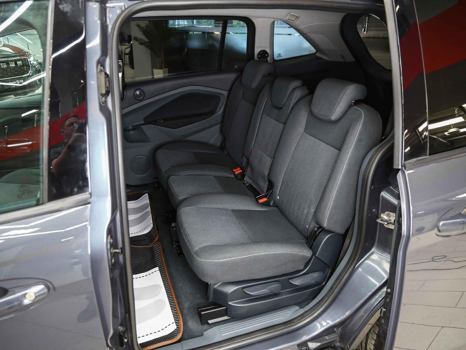 Ford C-MAX 2011, серый, ДЦ Орехово