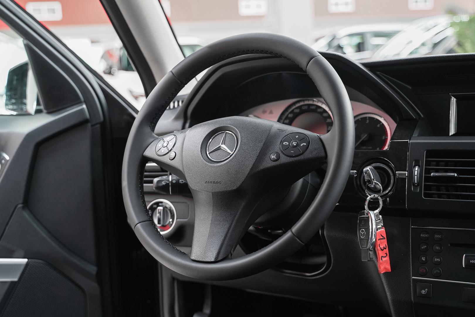 Mercedes-Benz GLK-Класс 2012, черный, ДЦ Орехово