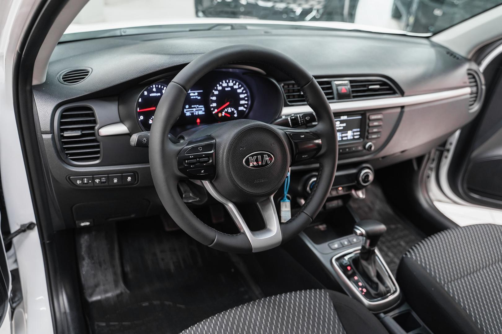 Kia Rio 2018, белый, ДЦ Орехово