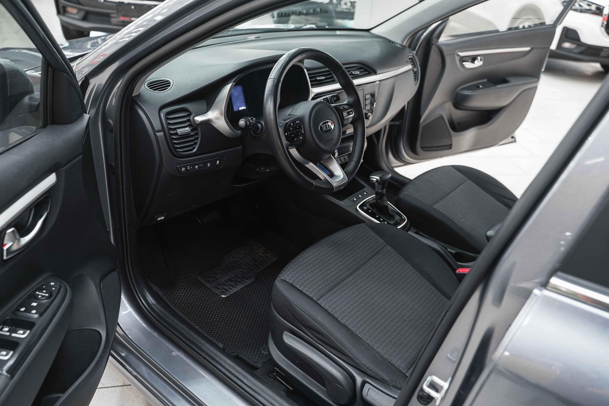 Kia Rio 2021, серый, ДЦ Орехово
