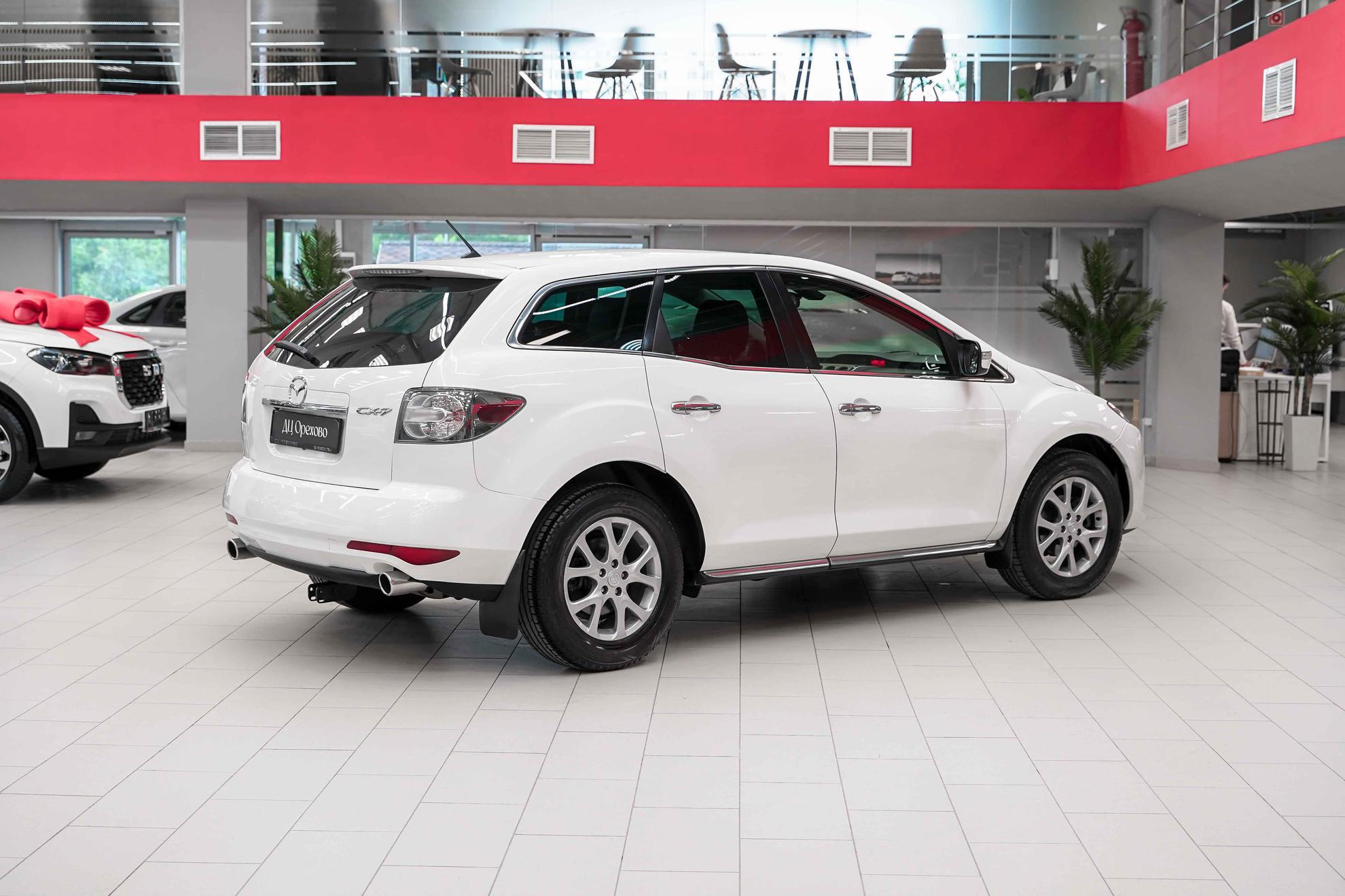 Mazda CX-7 2011, белый, ДЦ Орехово