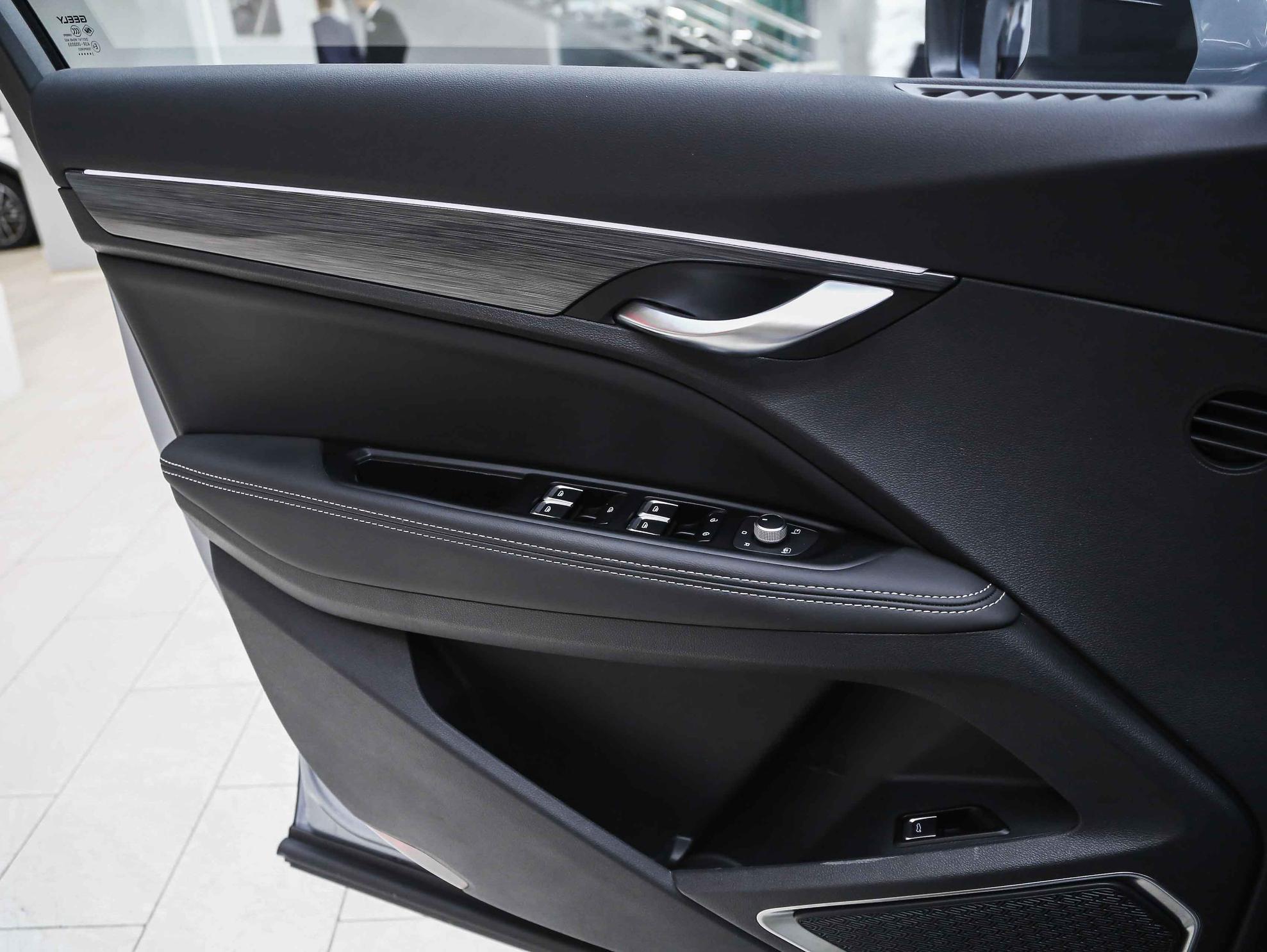 Geely Tugella 2023, серый, ДЦ Орехово