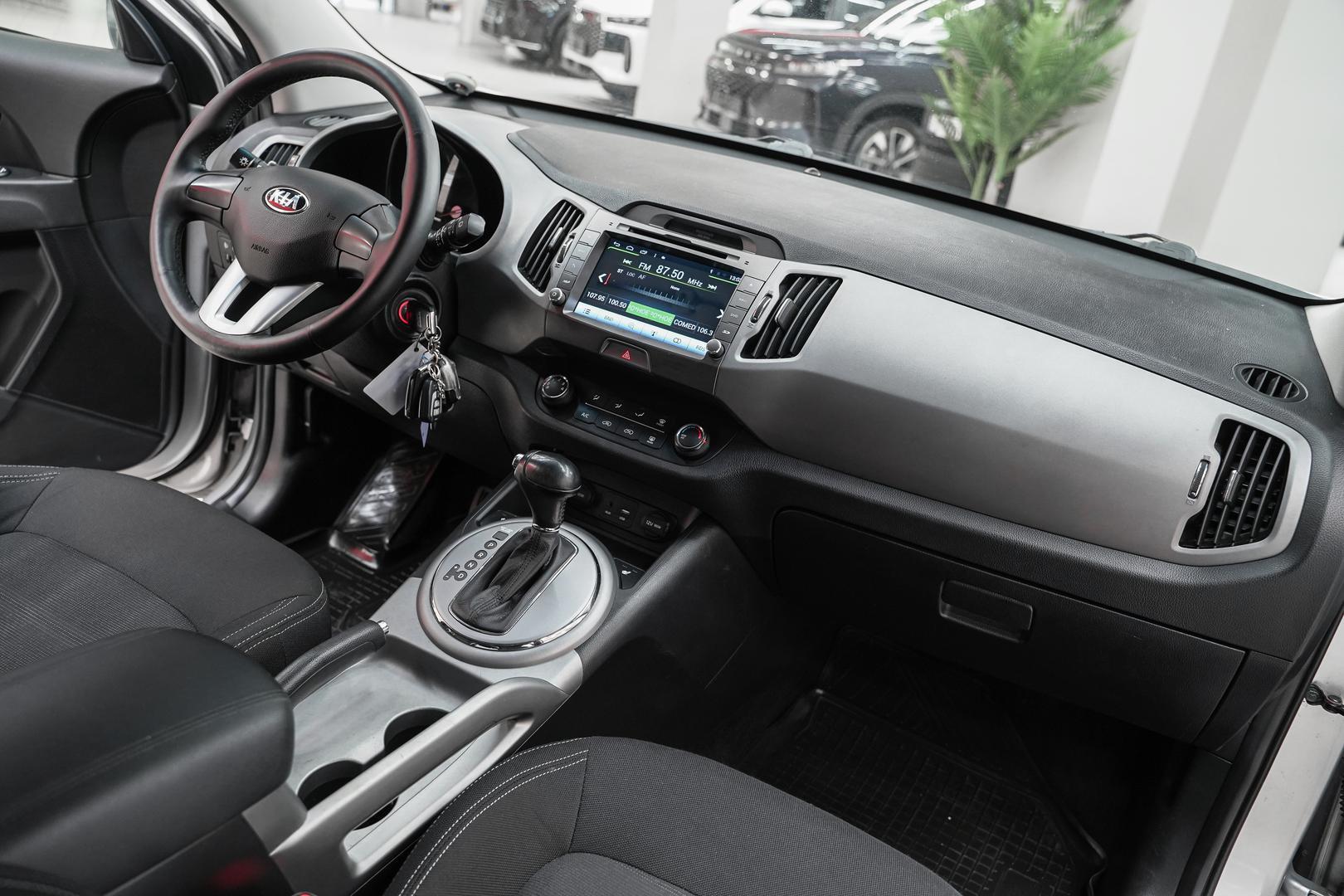 Kia Sportage 2015, серебряный, ДЦ Орехово