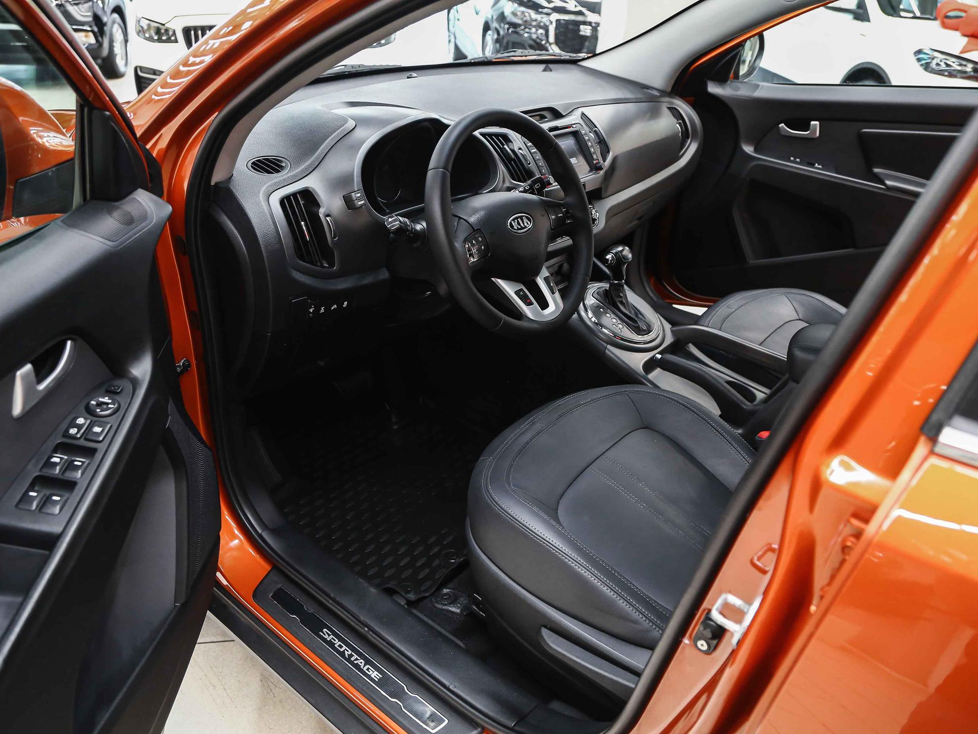 Kia Sportage 2012, оранжевый, ДЦ Орехово