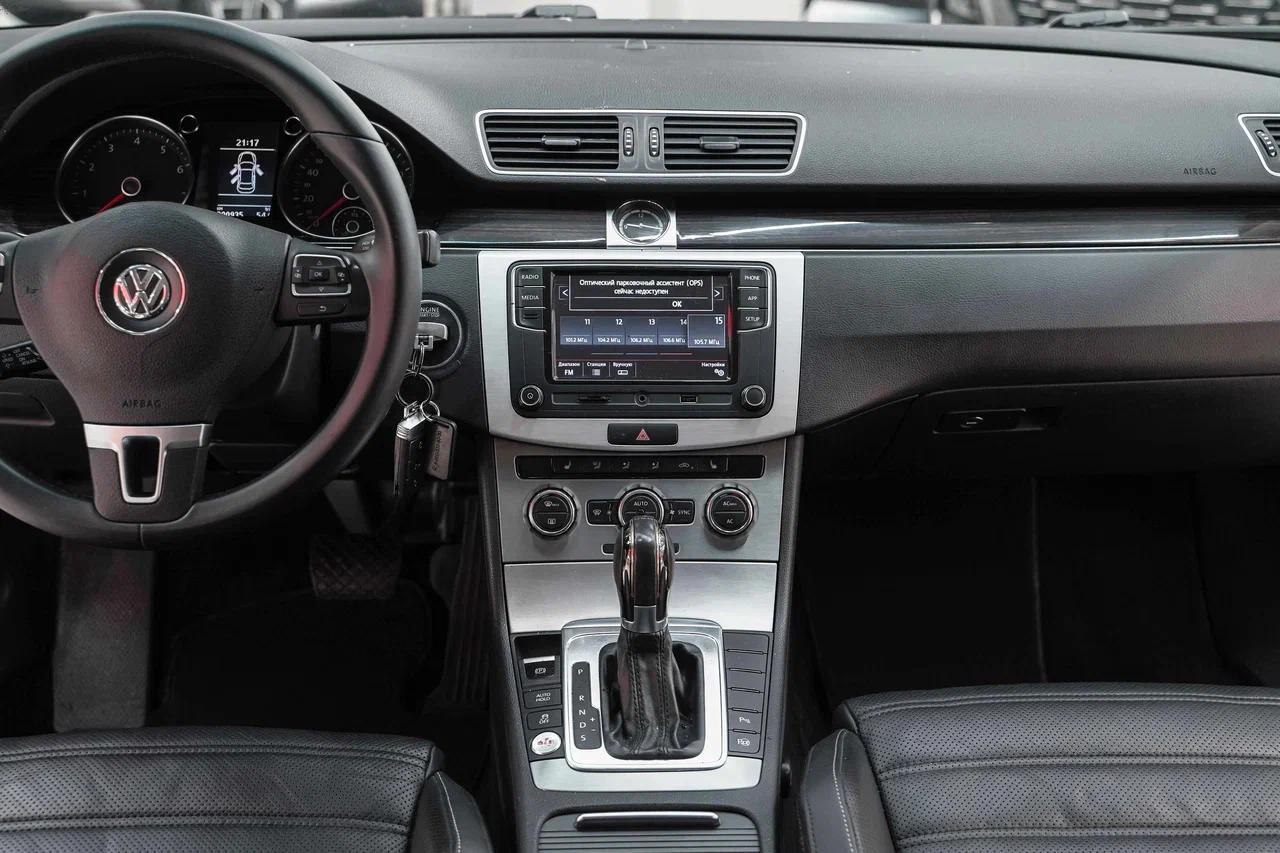 Volkswagen Passat CC 2012, белый, ДЦ Орехово