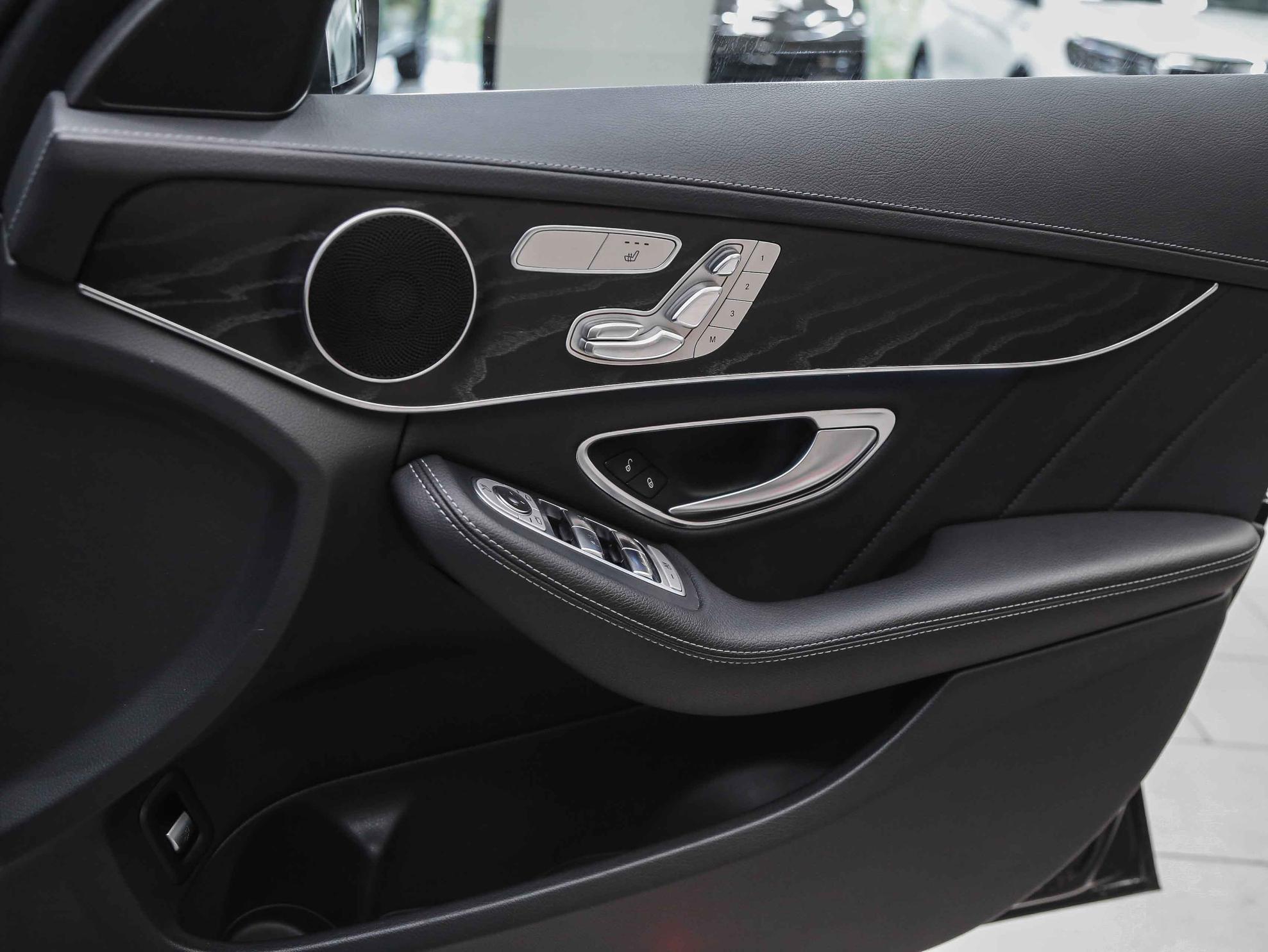Mercedes-Benz C-Класс 2015, черный, ДЦ Орехово