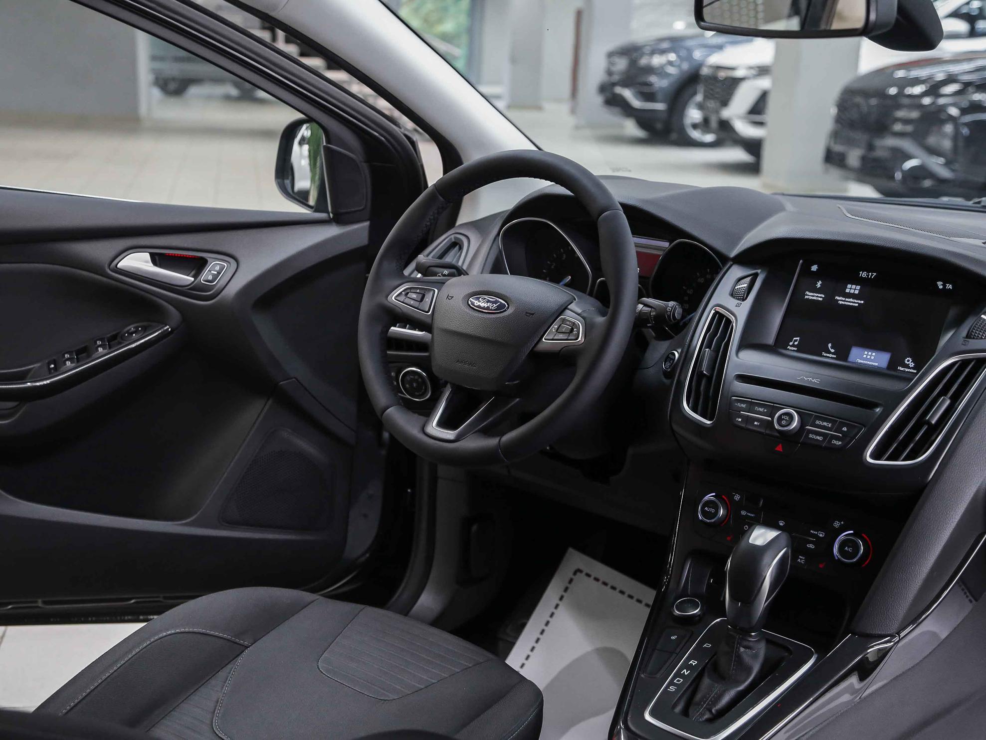 Ford Focus 2017, серый, ДЦ Орехово