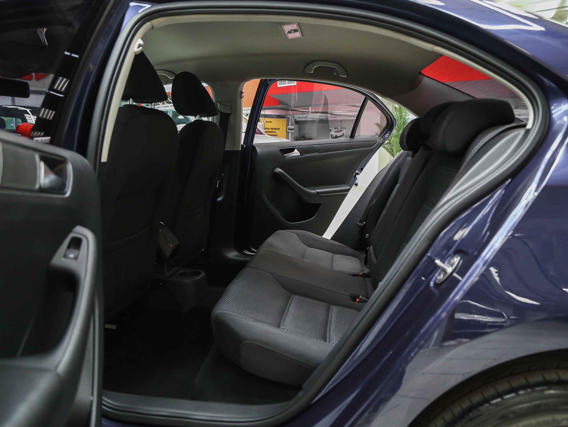 Volkswagen Jetta 2014, синий, ДЦ Орехово