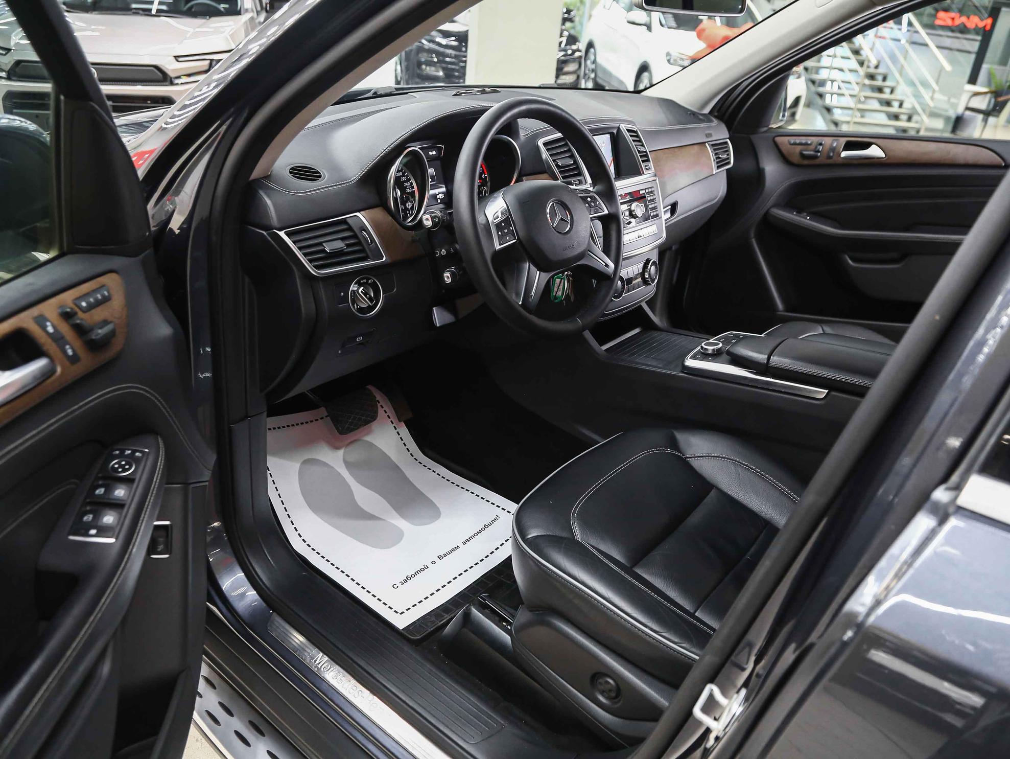 Mercedes-Benz M-Класс 2012, серый, ДЦ Орехово