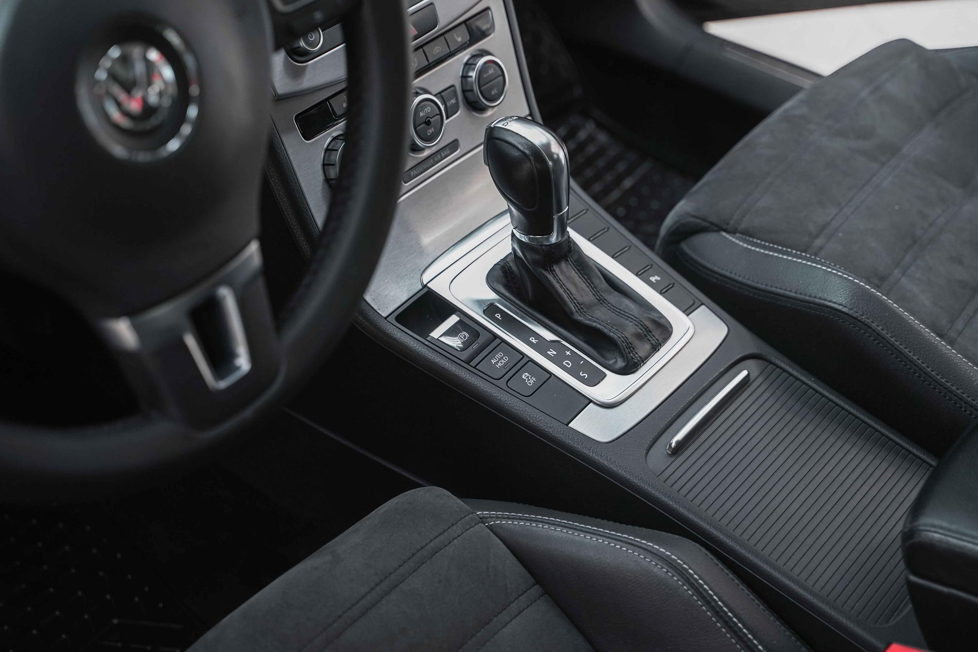 Volkswagen Passat CC 2012, черный, ДЦ Орехово