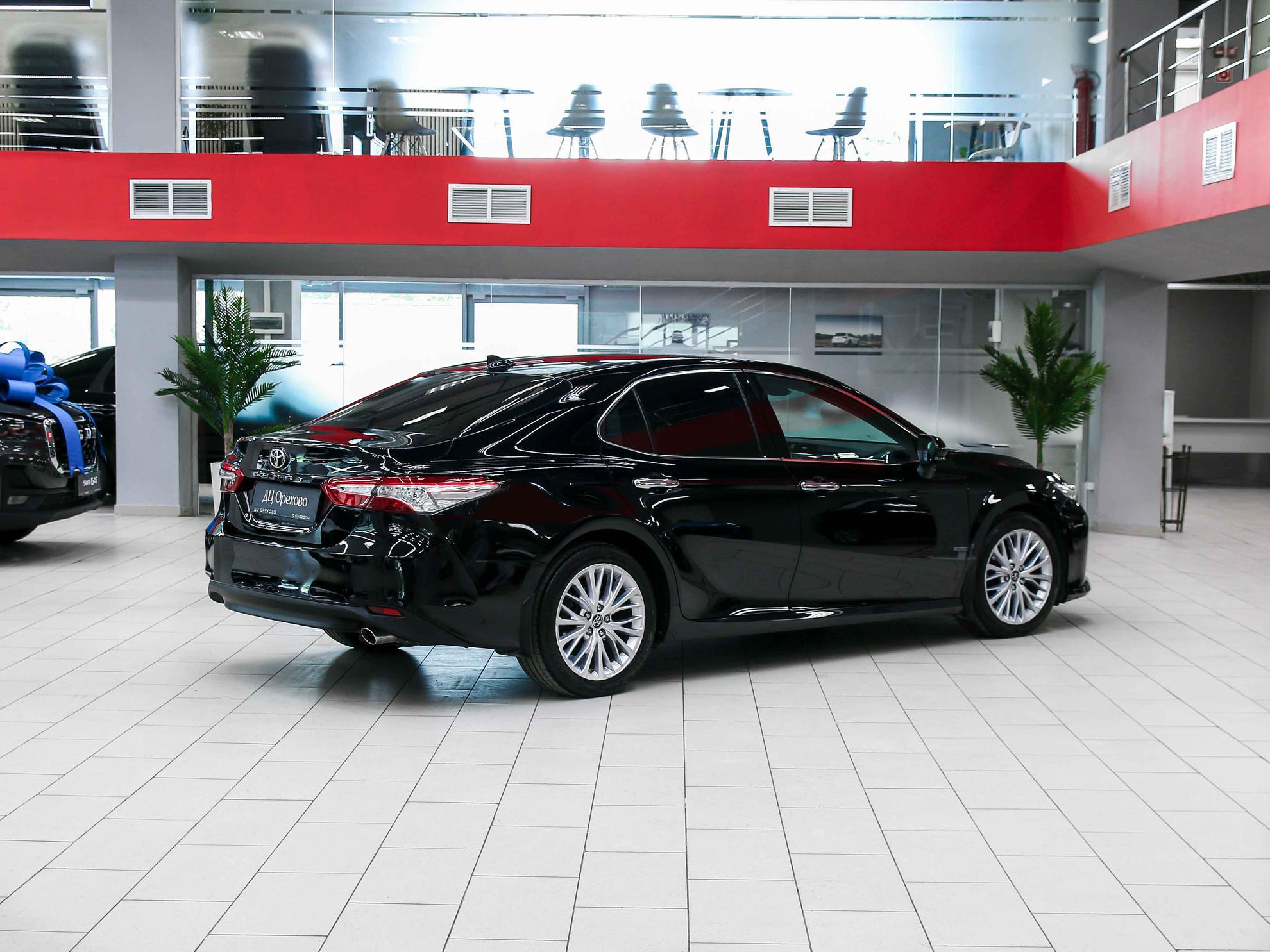Toyota Camry 2018, черный, ДЦ Орехово