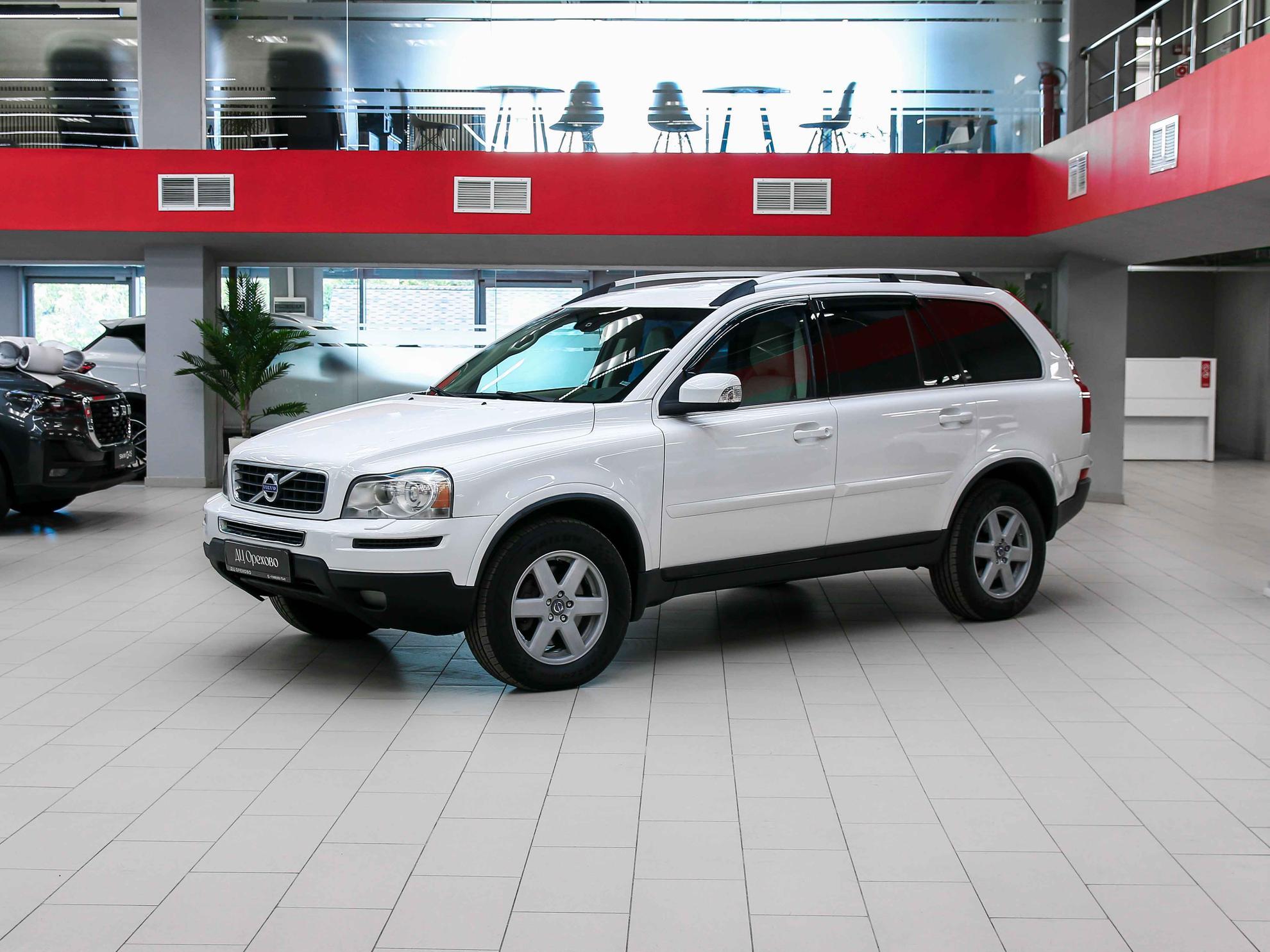 Volvo XC90 2011, белый, ДЦ Орехово