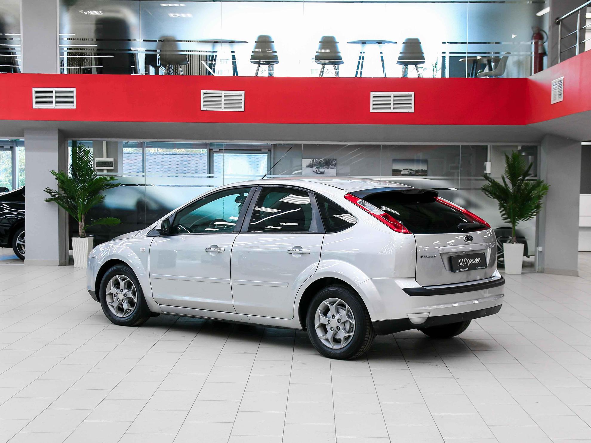 Ford Focus 2007, серебряный, ДЦ Орехово