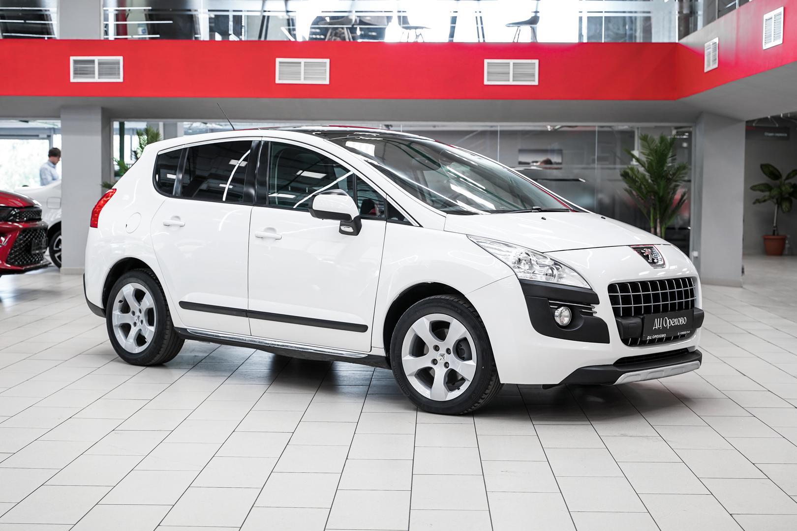 Peugeot 3008 2012, белый, ДЦ Орехово