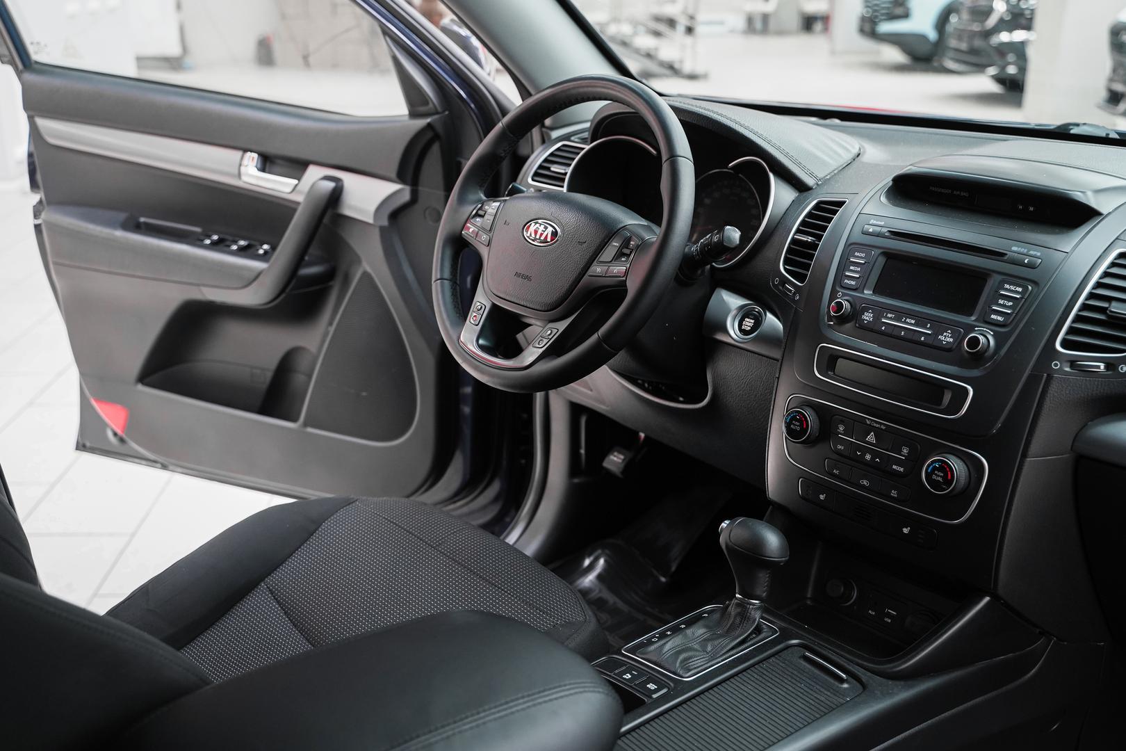 Kia Sorento 2015, синий, ДЦ Орехово