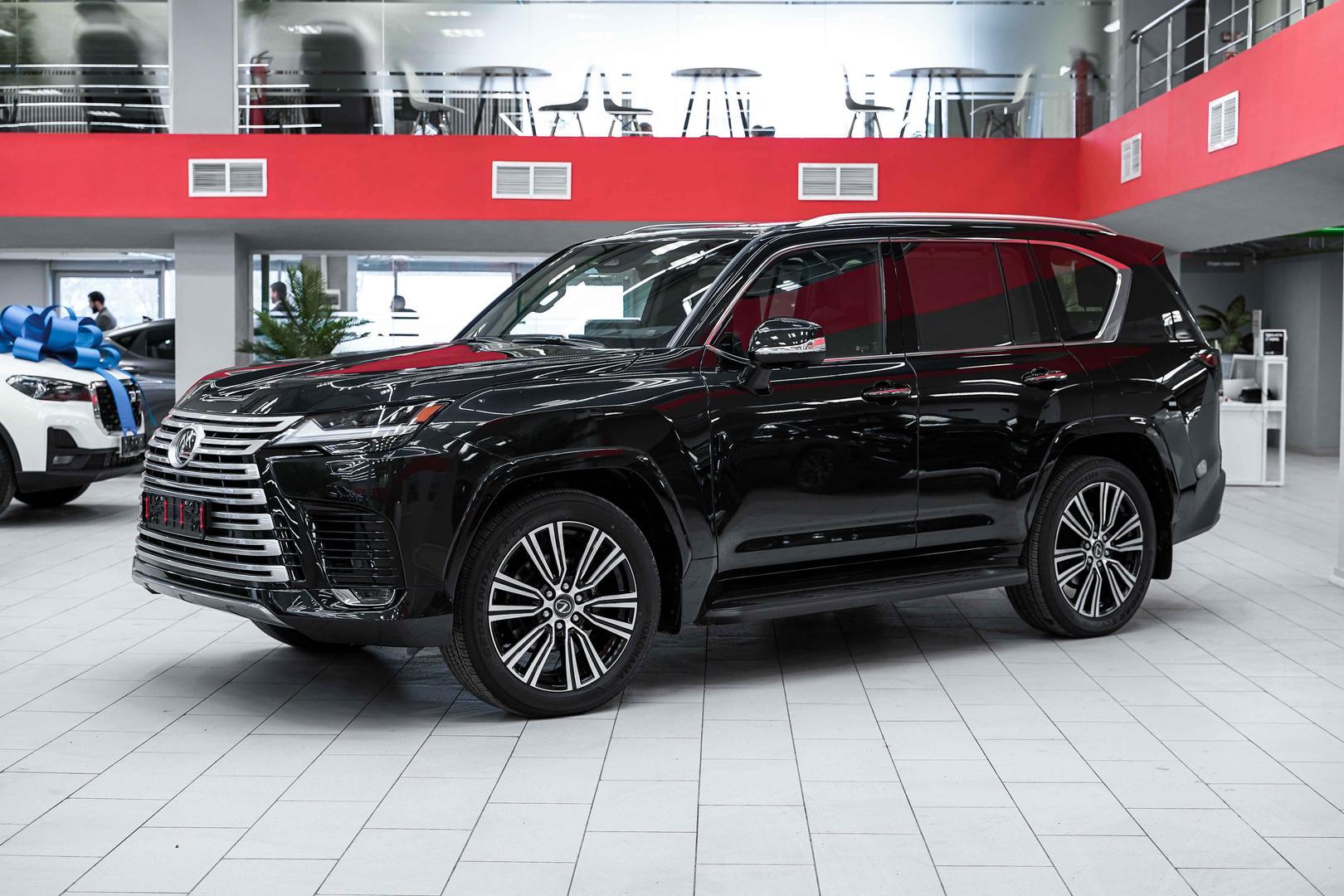 Lexus LX 2026, черный, ДЦ Орехово
