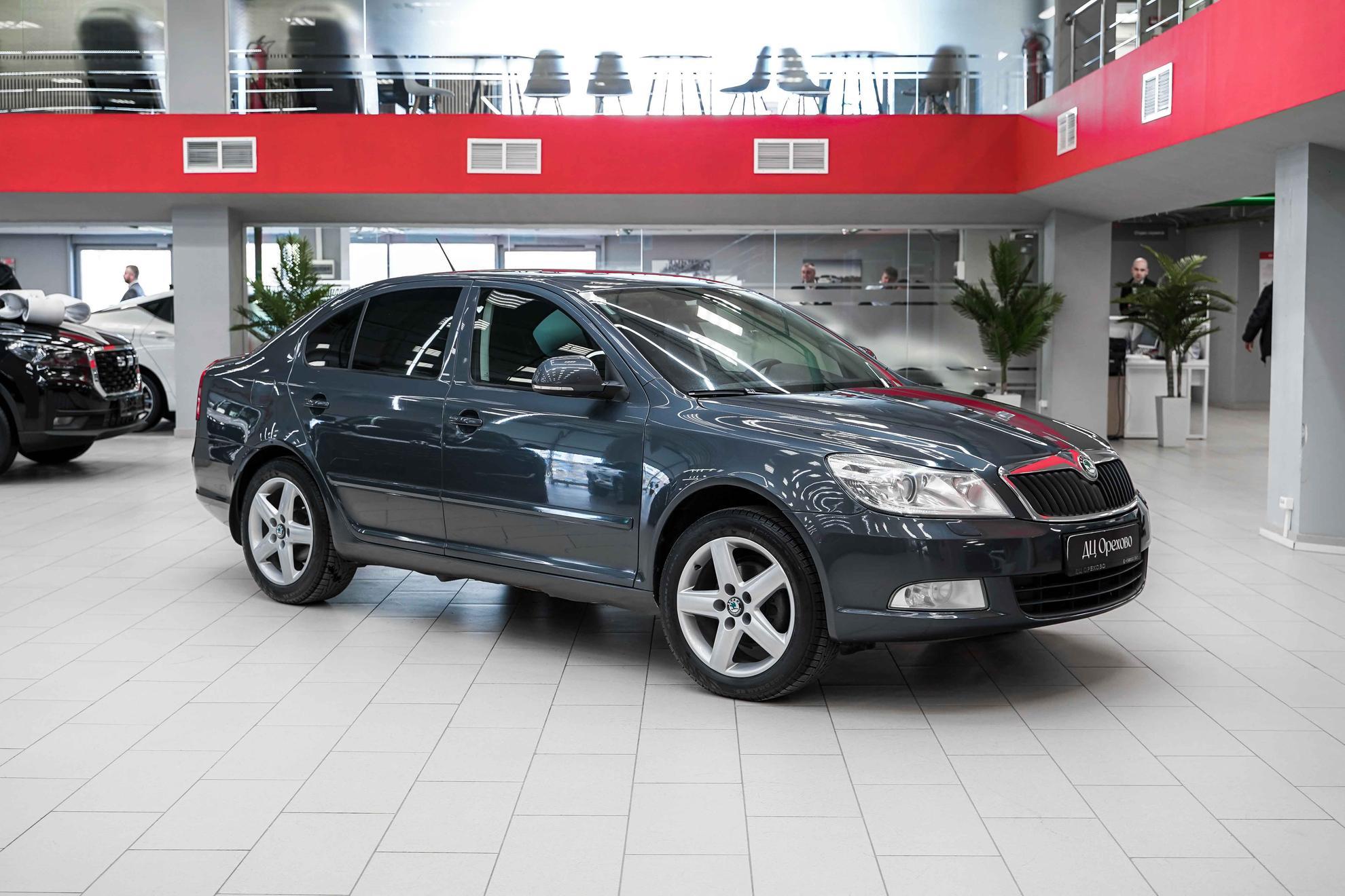 Skoda Octavia 2011, серый, ДЦ Орехово