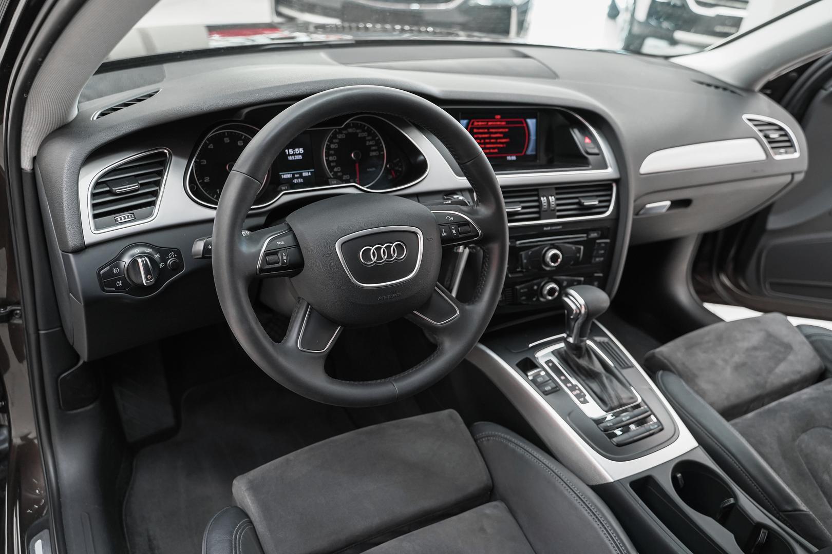 Audi A4 2013, коричневый, ДЦ Орехово